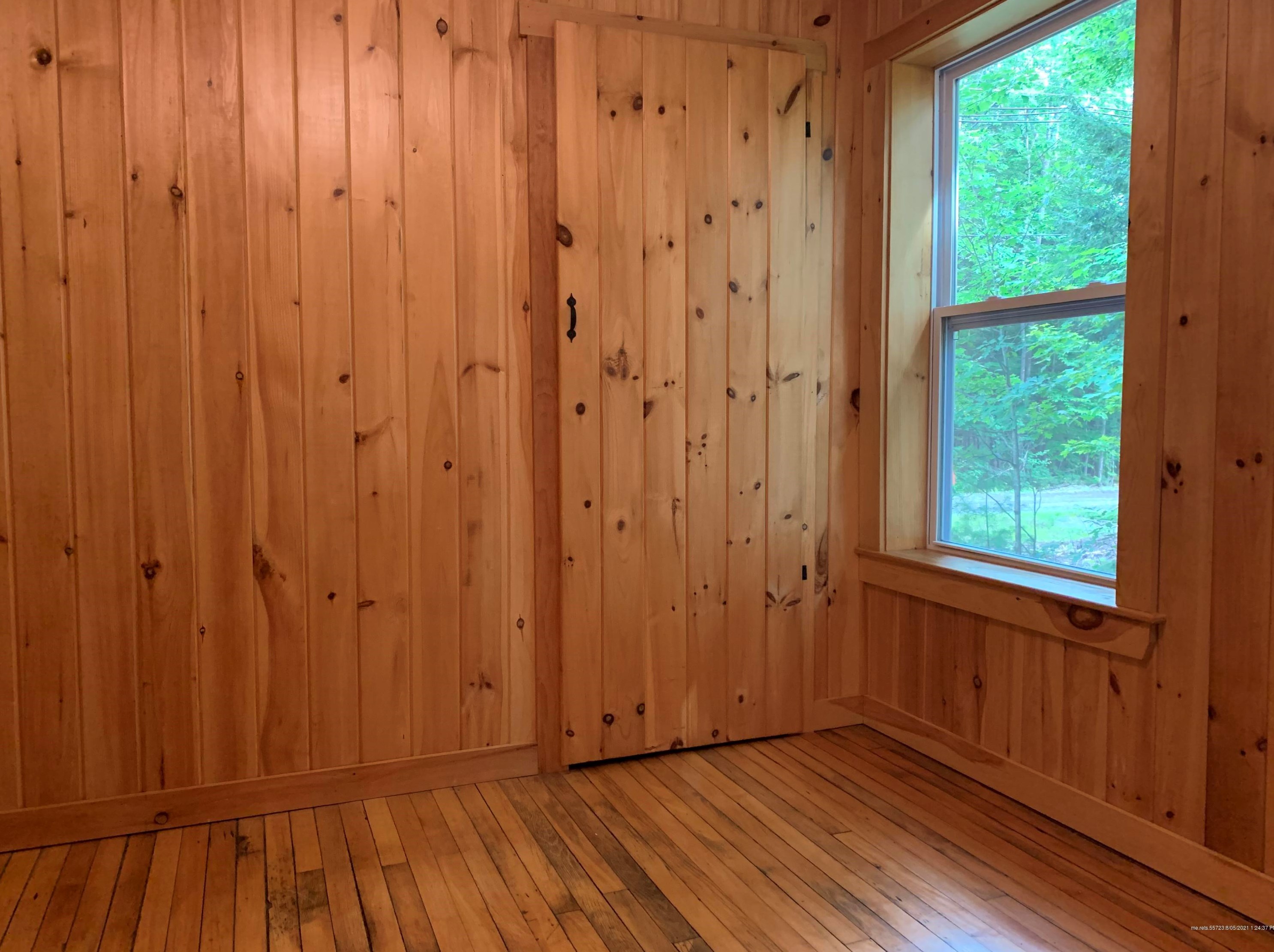 28 Winter St, Madison ME  04950-1414 exterior