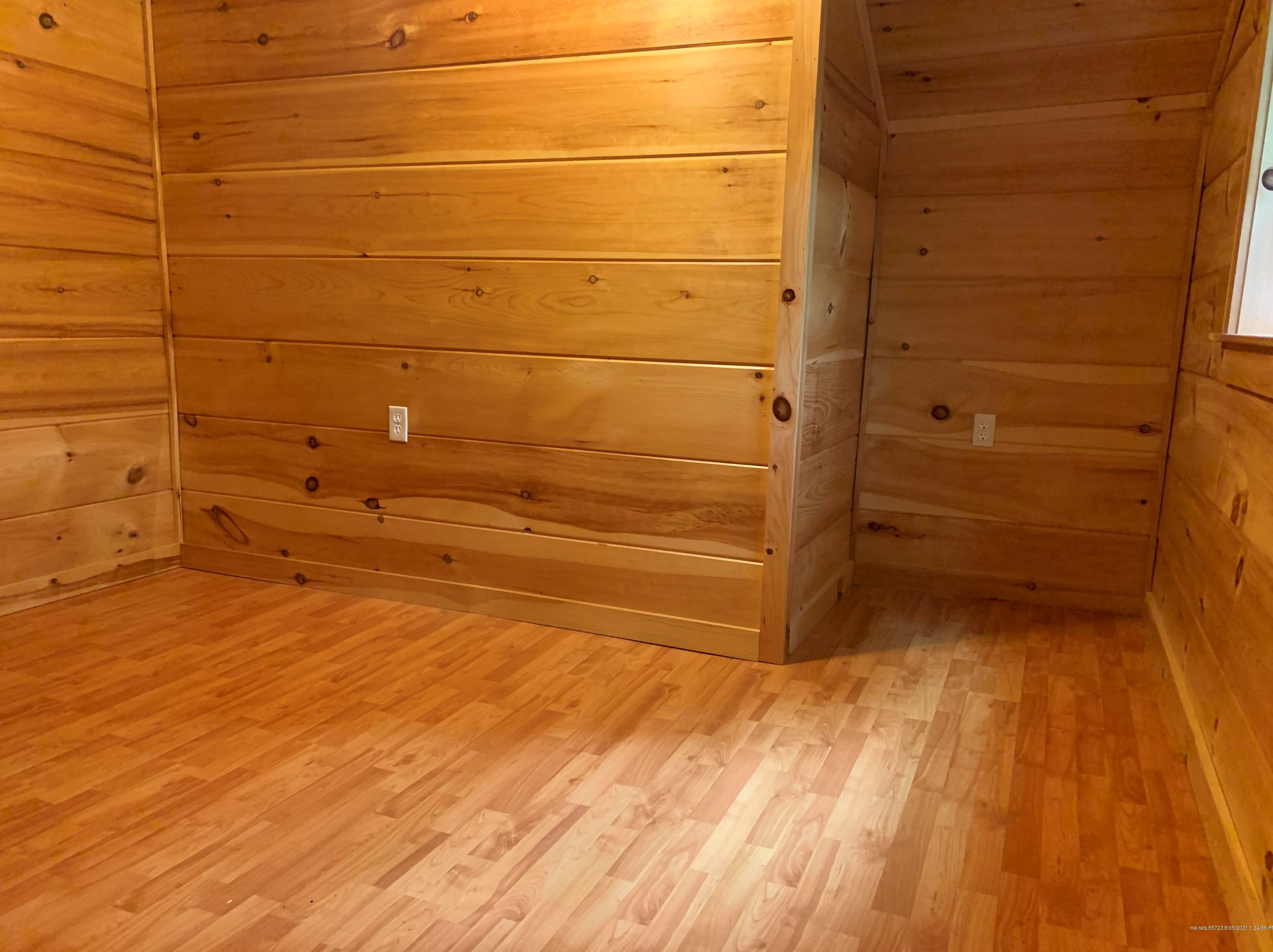 28 Winter St, Madison ME  04950-1414 exterior