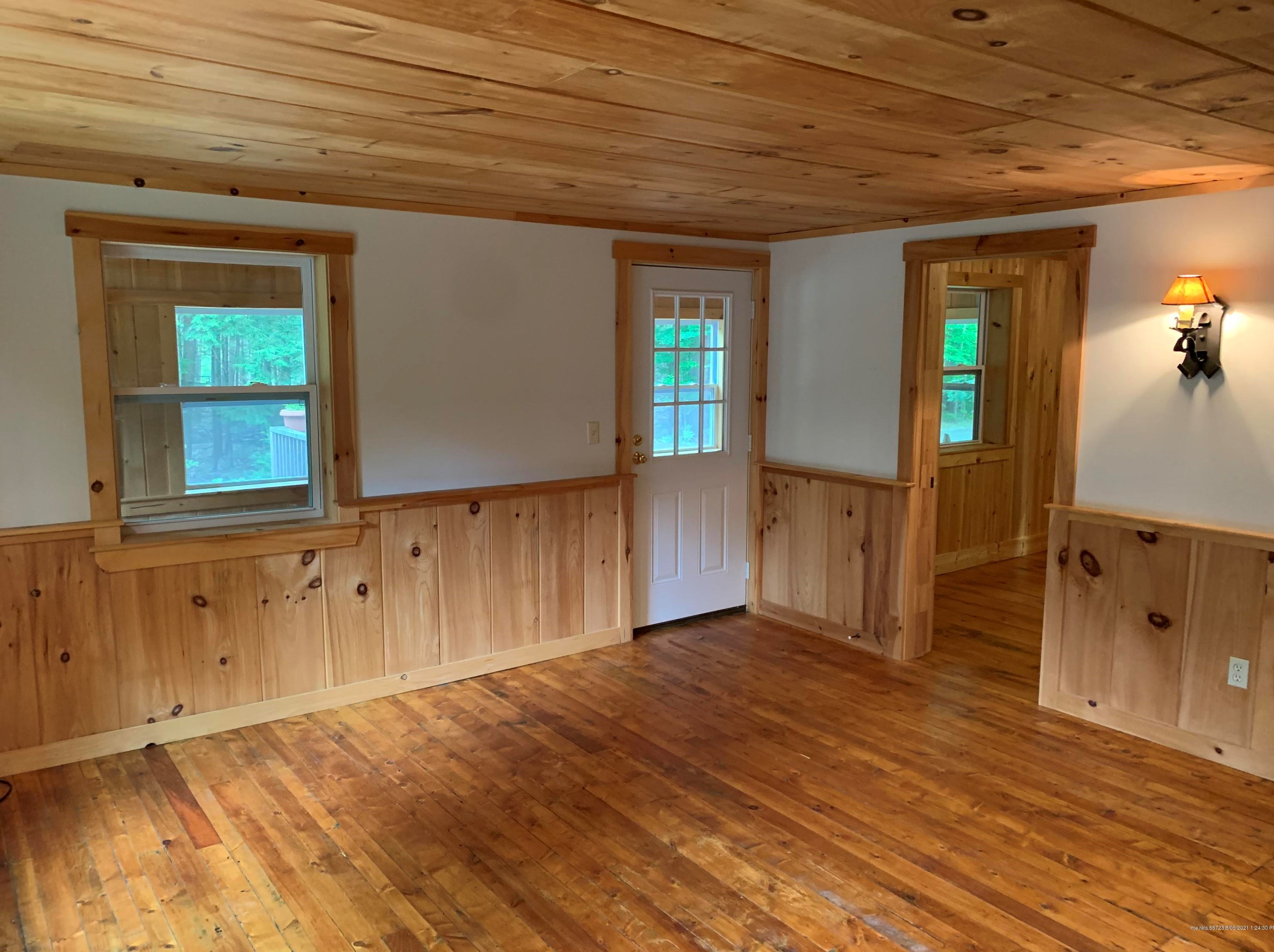 28 Winter St, Madison ME  04950-1414 exterior