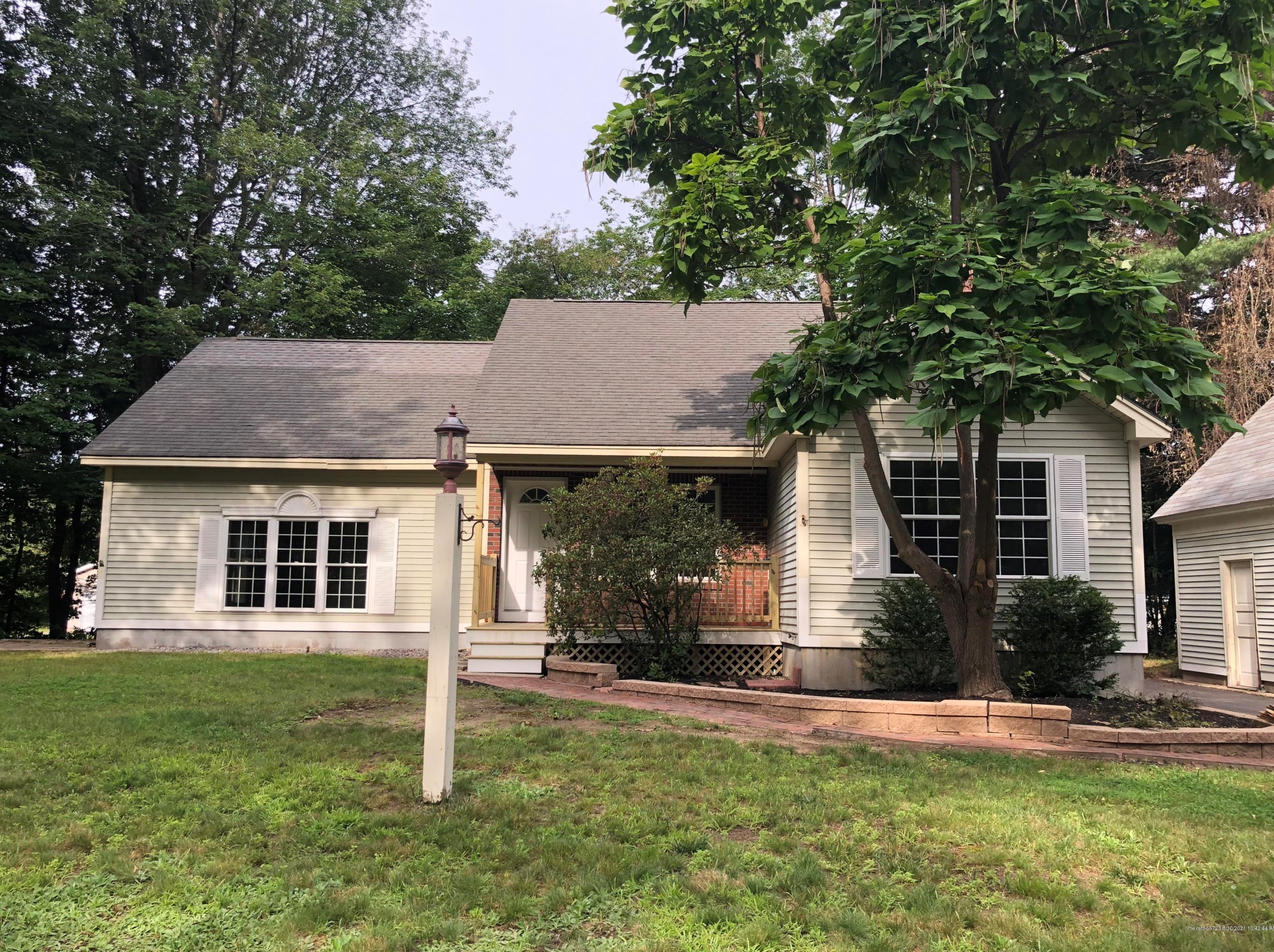 490 Chapel Rd, Wells, ME 04090