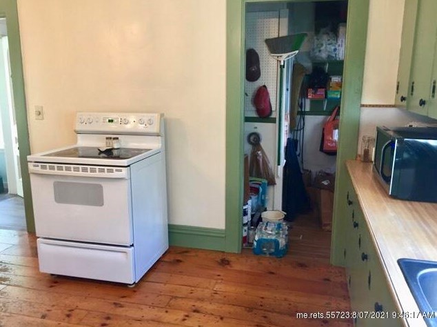 76 Towle St, Buxton ME  04093-3953 exterior