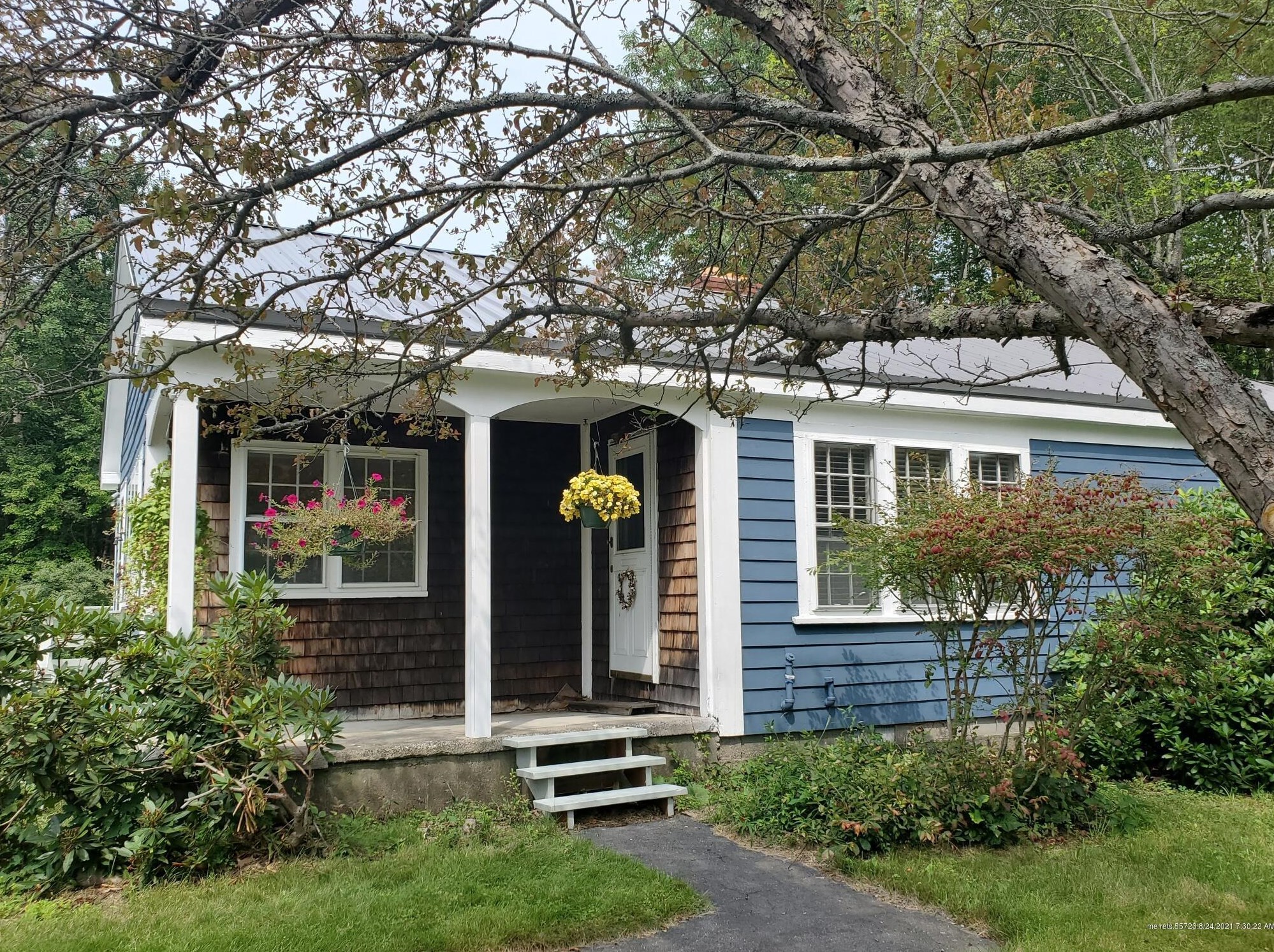 548 Oakland Rd, Belgrade, ME 04917