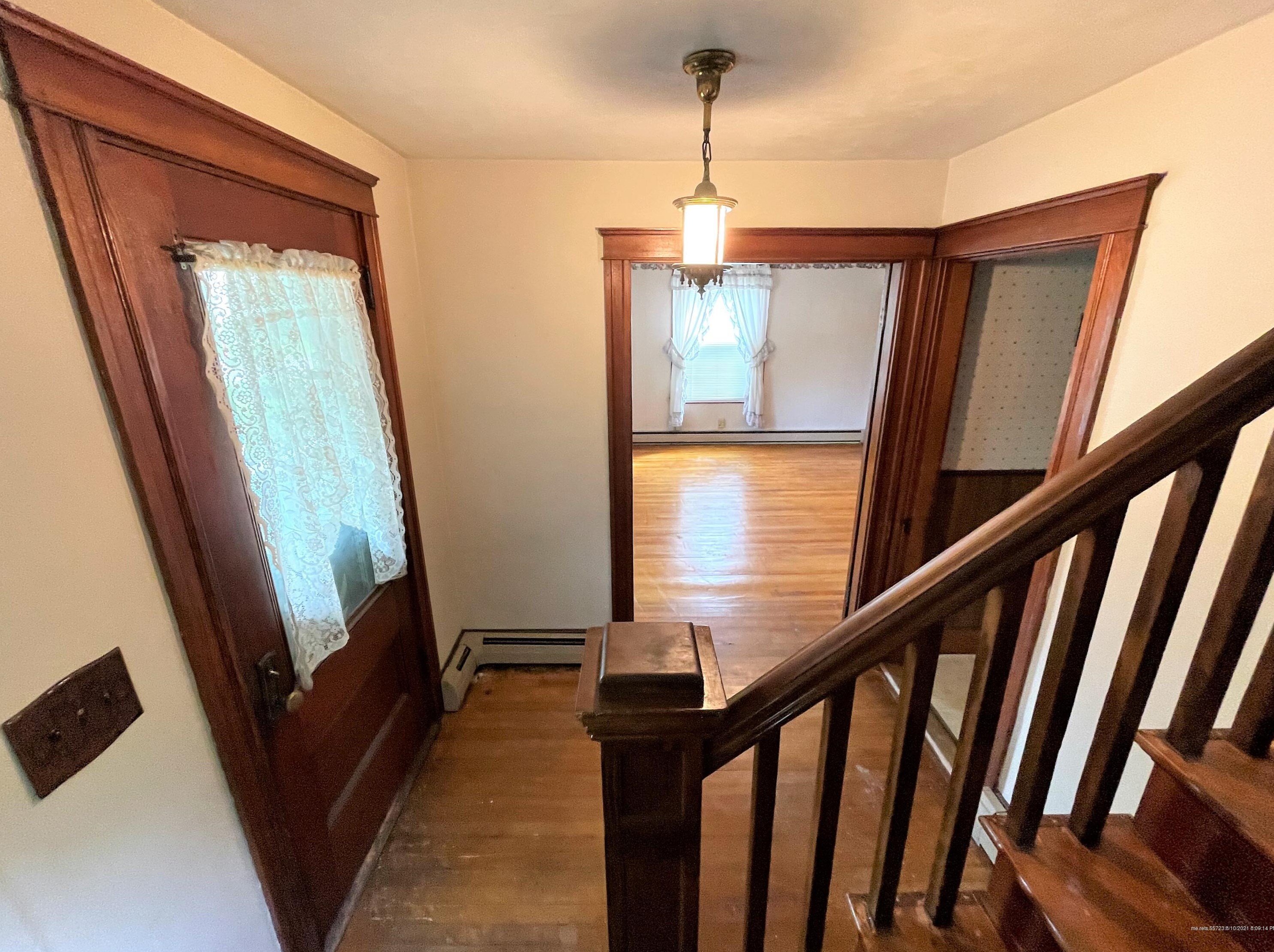 91 Pleasant St, Westbrook ME  04092-4028 exterior