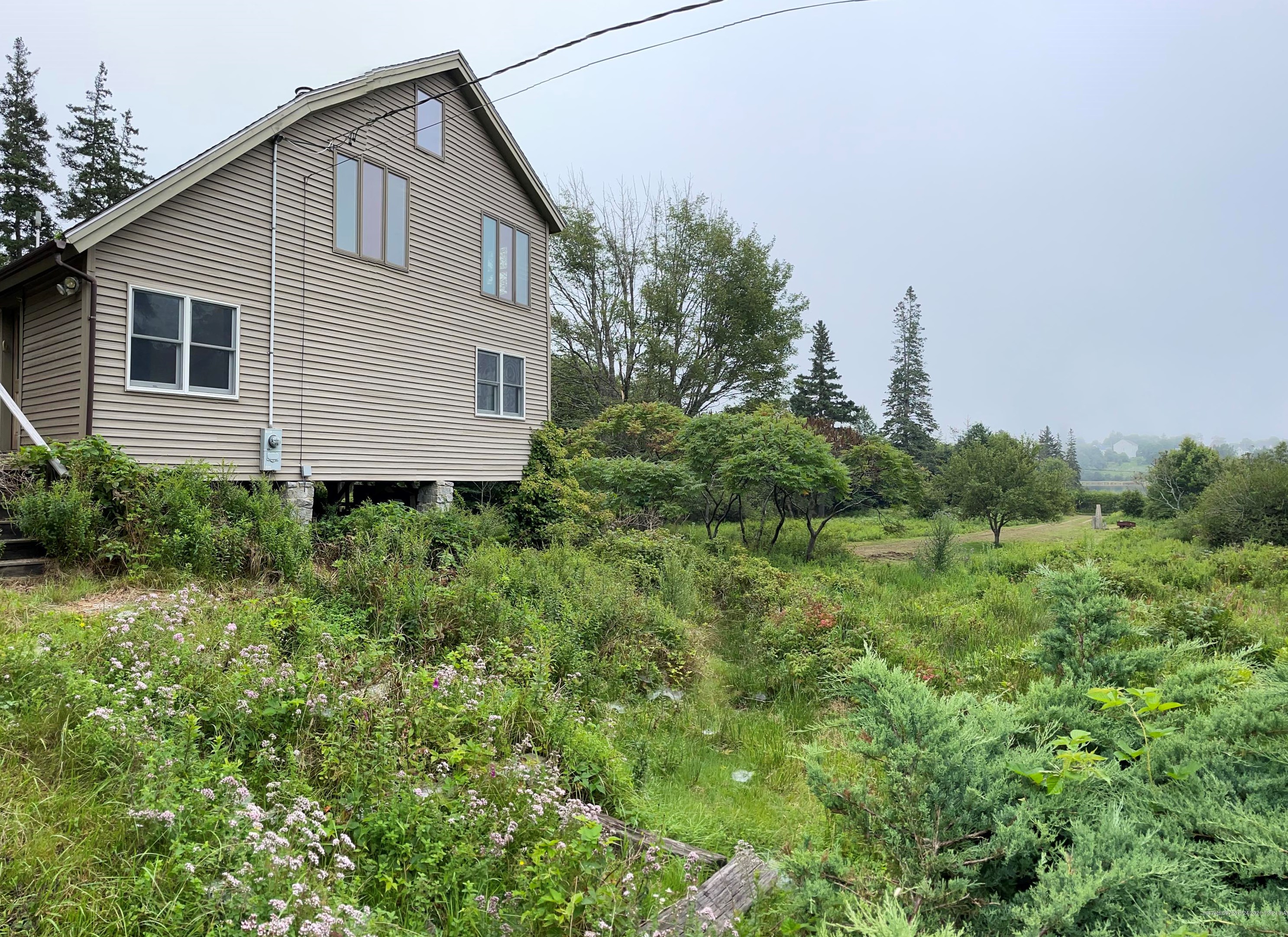 12 Pipers Ring Rd, Vinalhaven, ME 04863