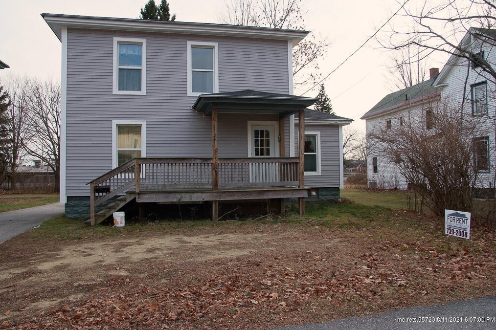 27 Tucker St, Norway, ME 04268