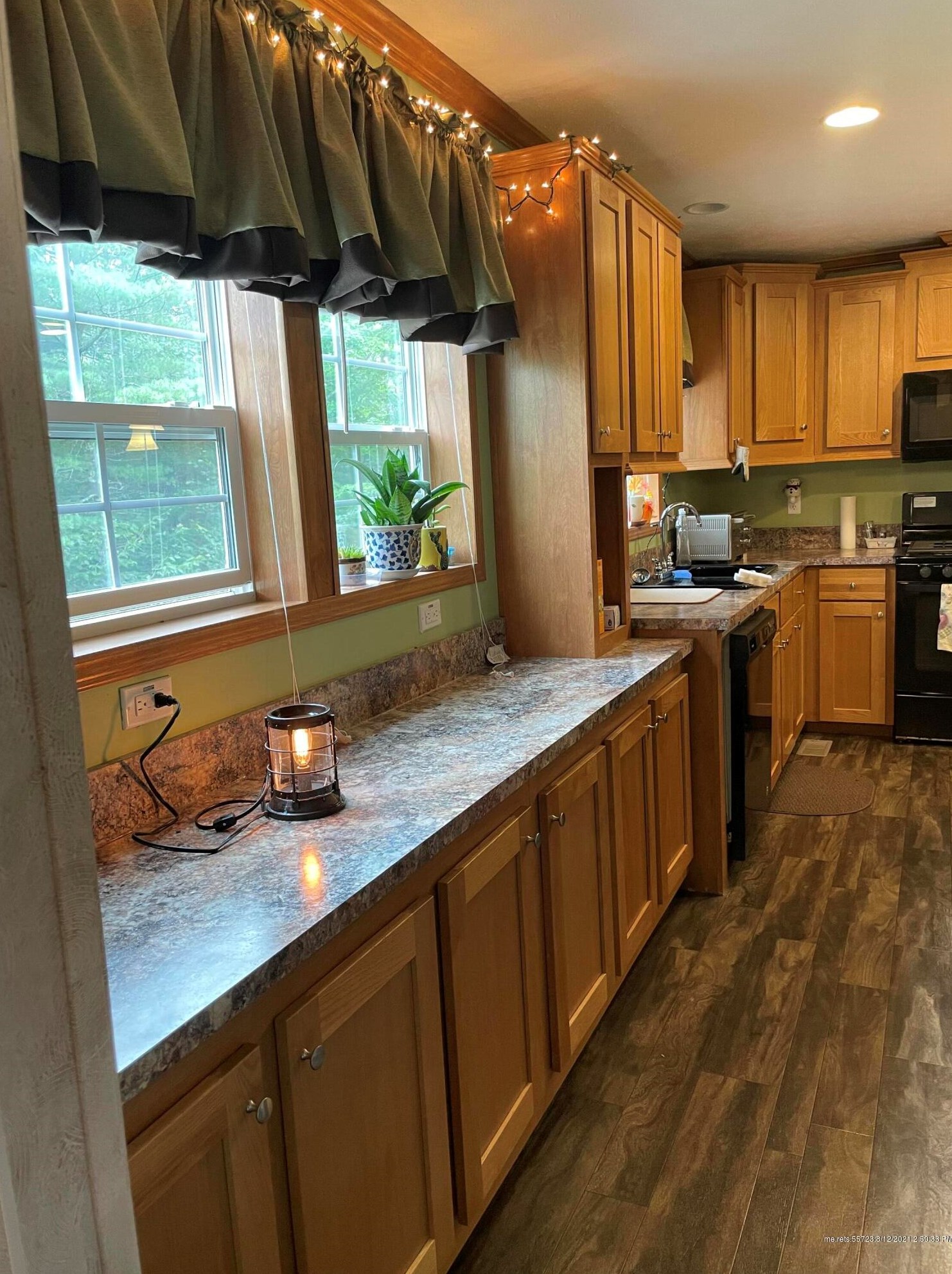 115 E Ridge Rd, Wales, ME 04280