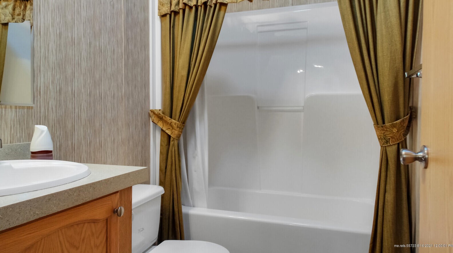 14 Bennett Ln, Pittston ME  04345-6076 exterior