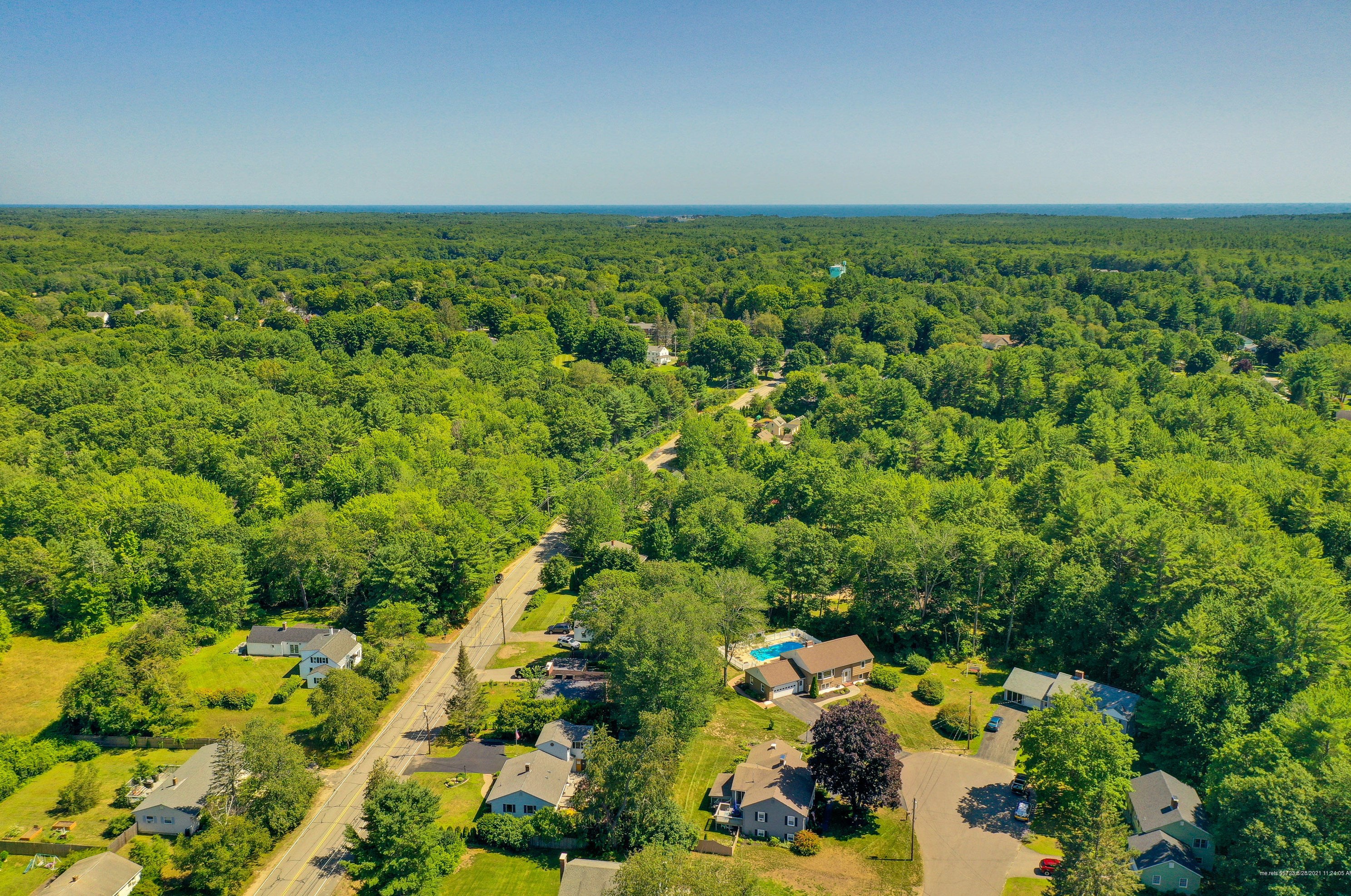 4 Forest Ln, Kennebunk ME  04043-6919 exterior