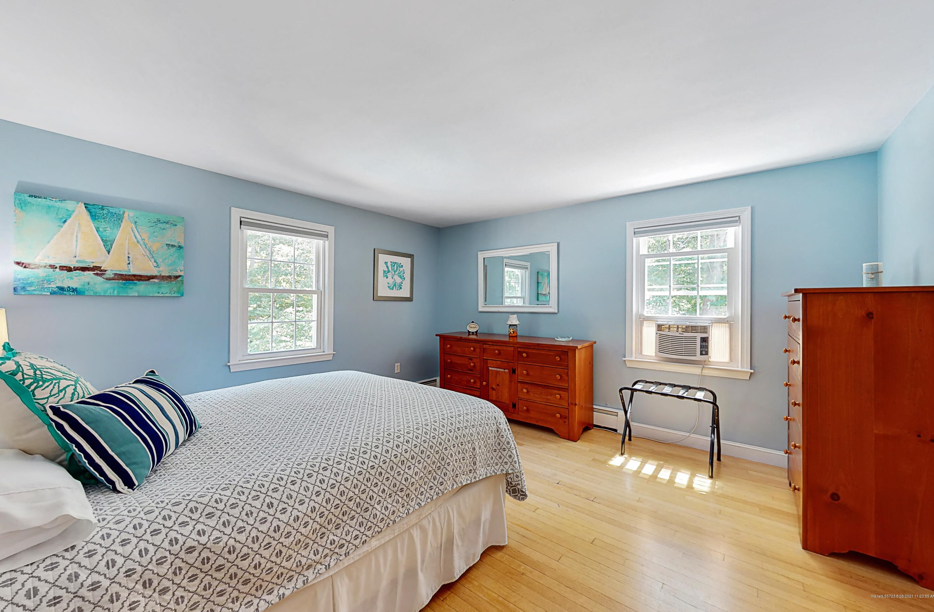 4 Forest Ln, Kennebunk ME  04043-6919 exterior