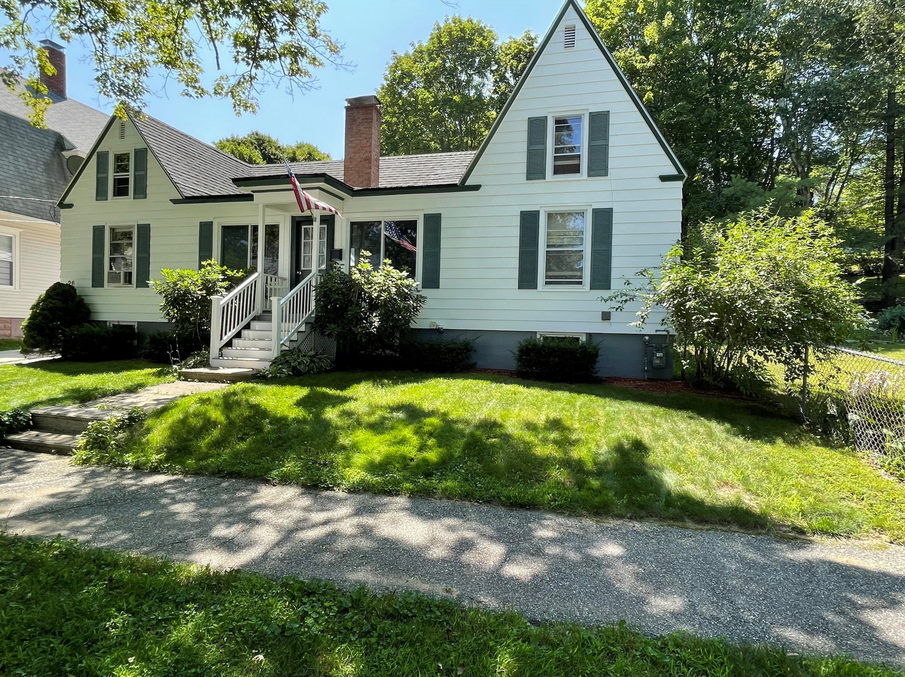 26 Dexter Ave, Auburn, ME 04210 exterior
