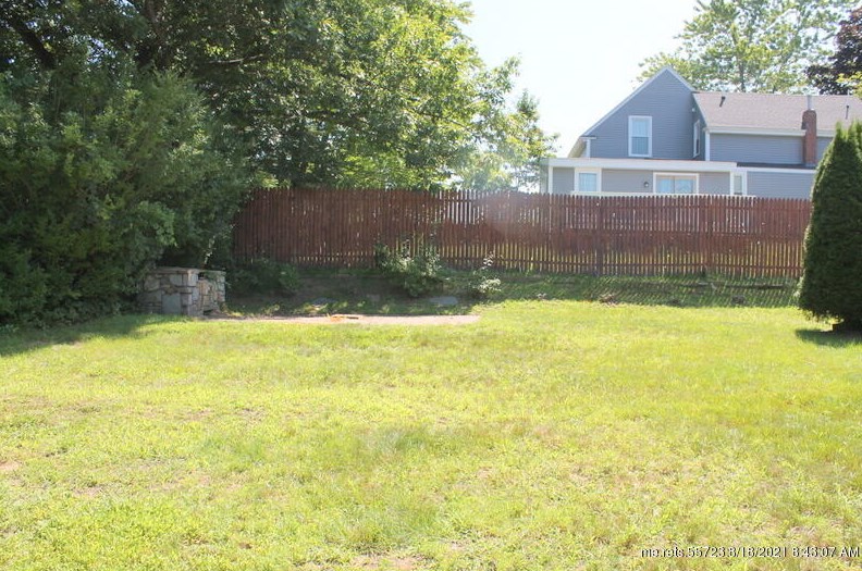 372 East Ave Rear, Lewiston, ME 04240