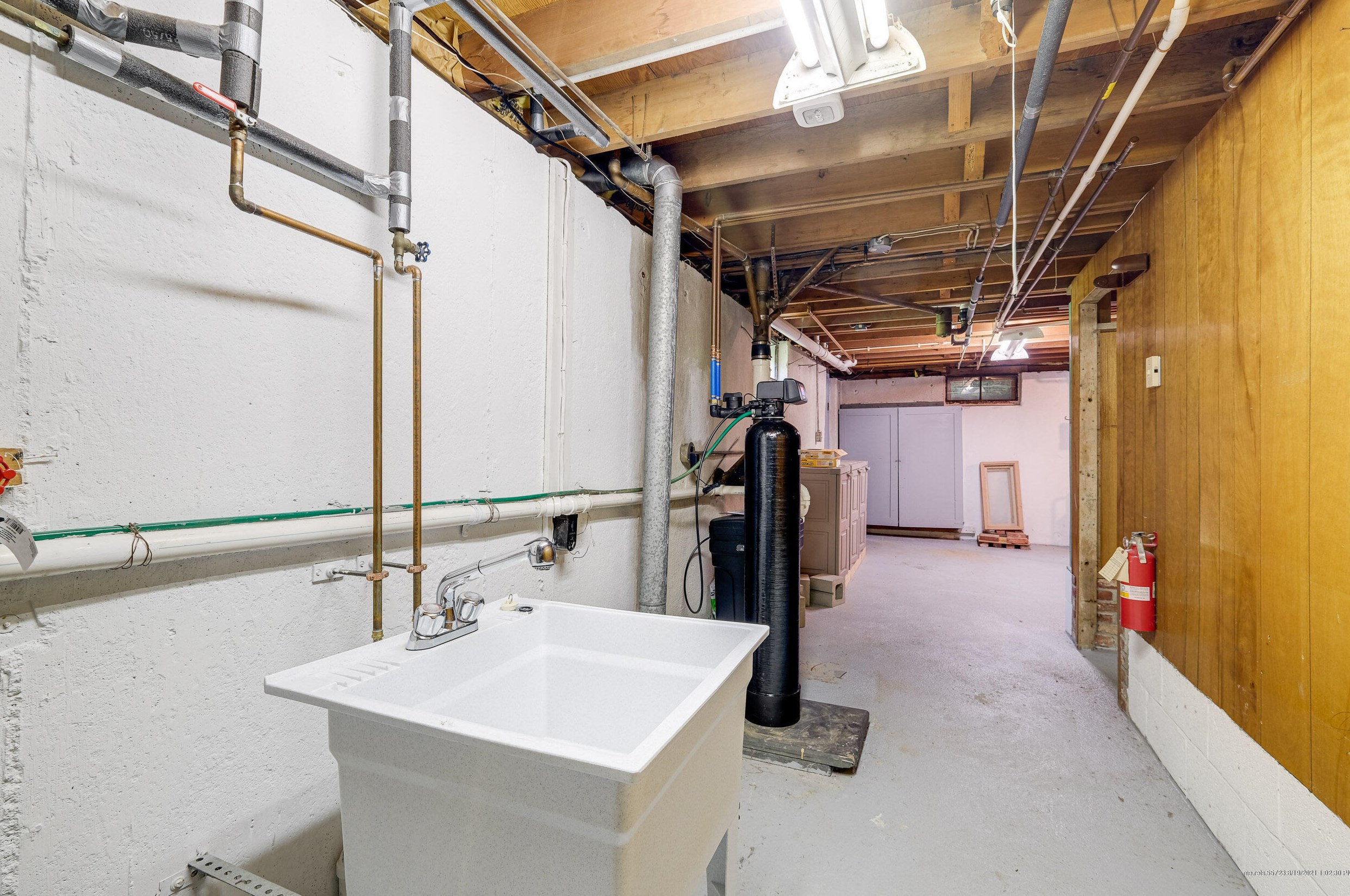 9 Rockwood Ter, Portland ME  04105-1827 exterior