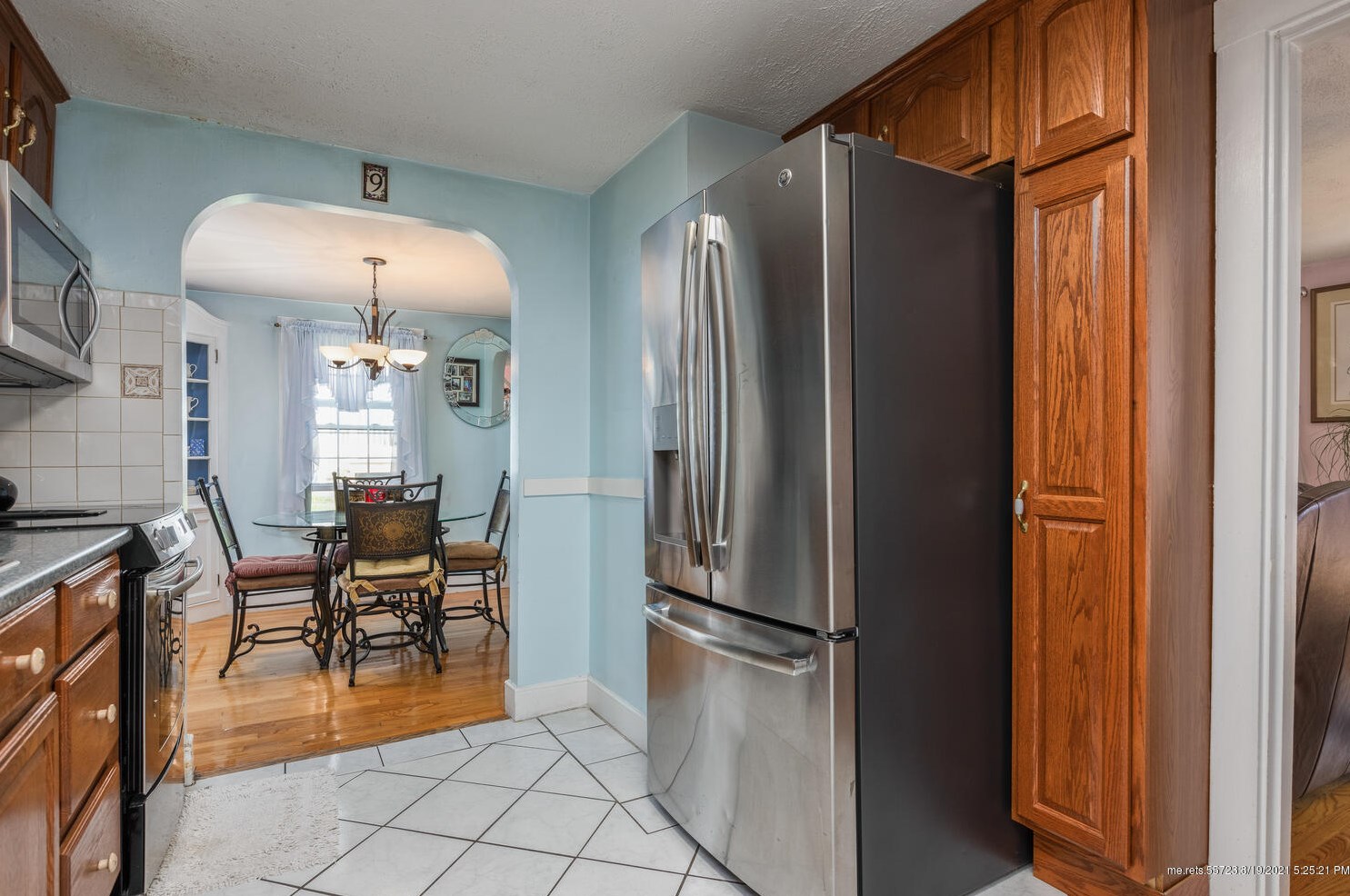 9 Wayne St, Portland ME  04102-2227 exterior