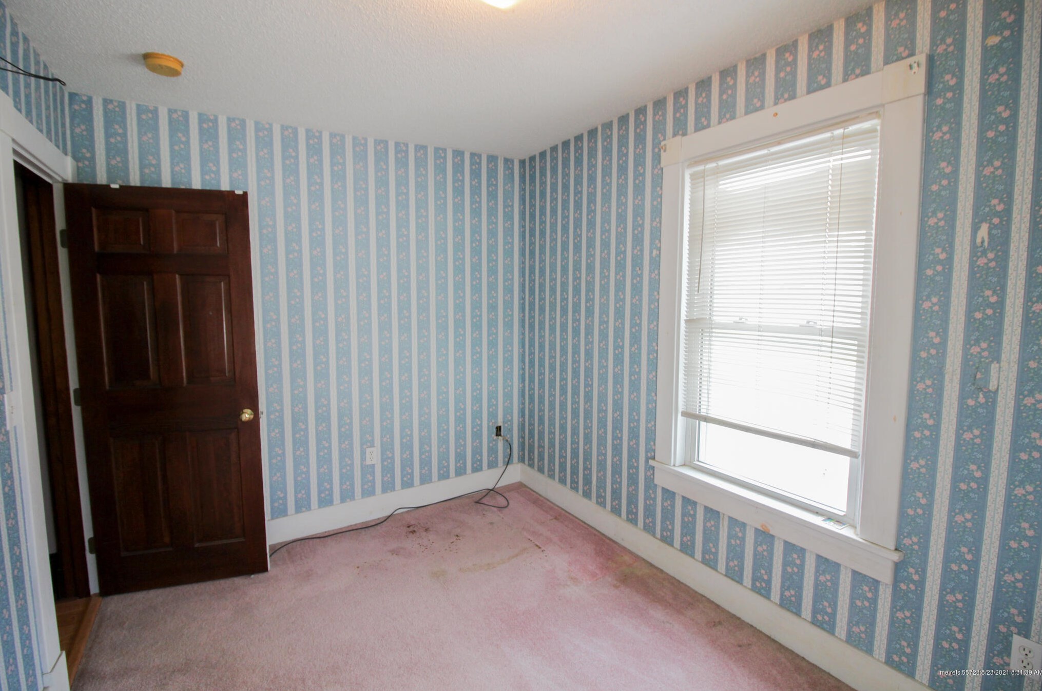 25 Thatcher St, Bangor ME  04401-6817 exterior