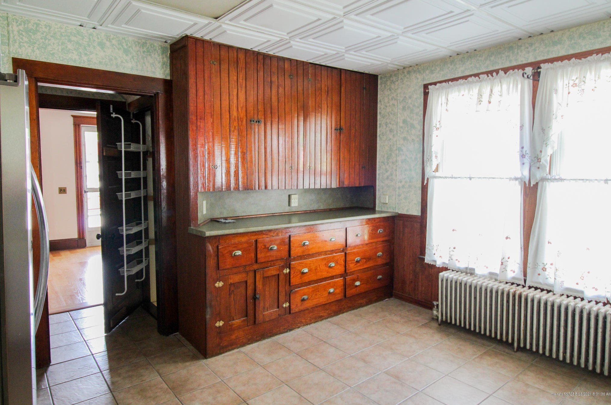 25 Thatcher St, Bangor ME  04401-6817 exterior