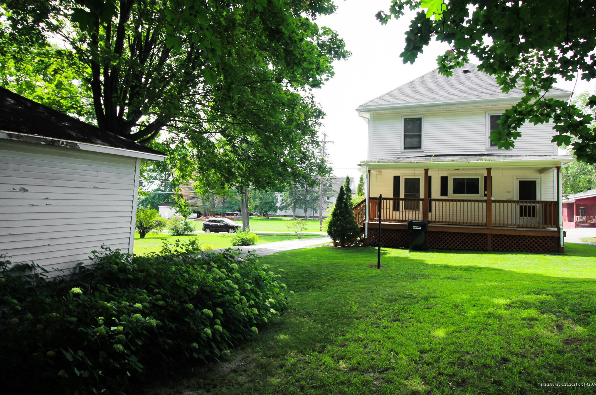 25 Thatcher St, Bangor ME  04401-6817 exterior