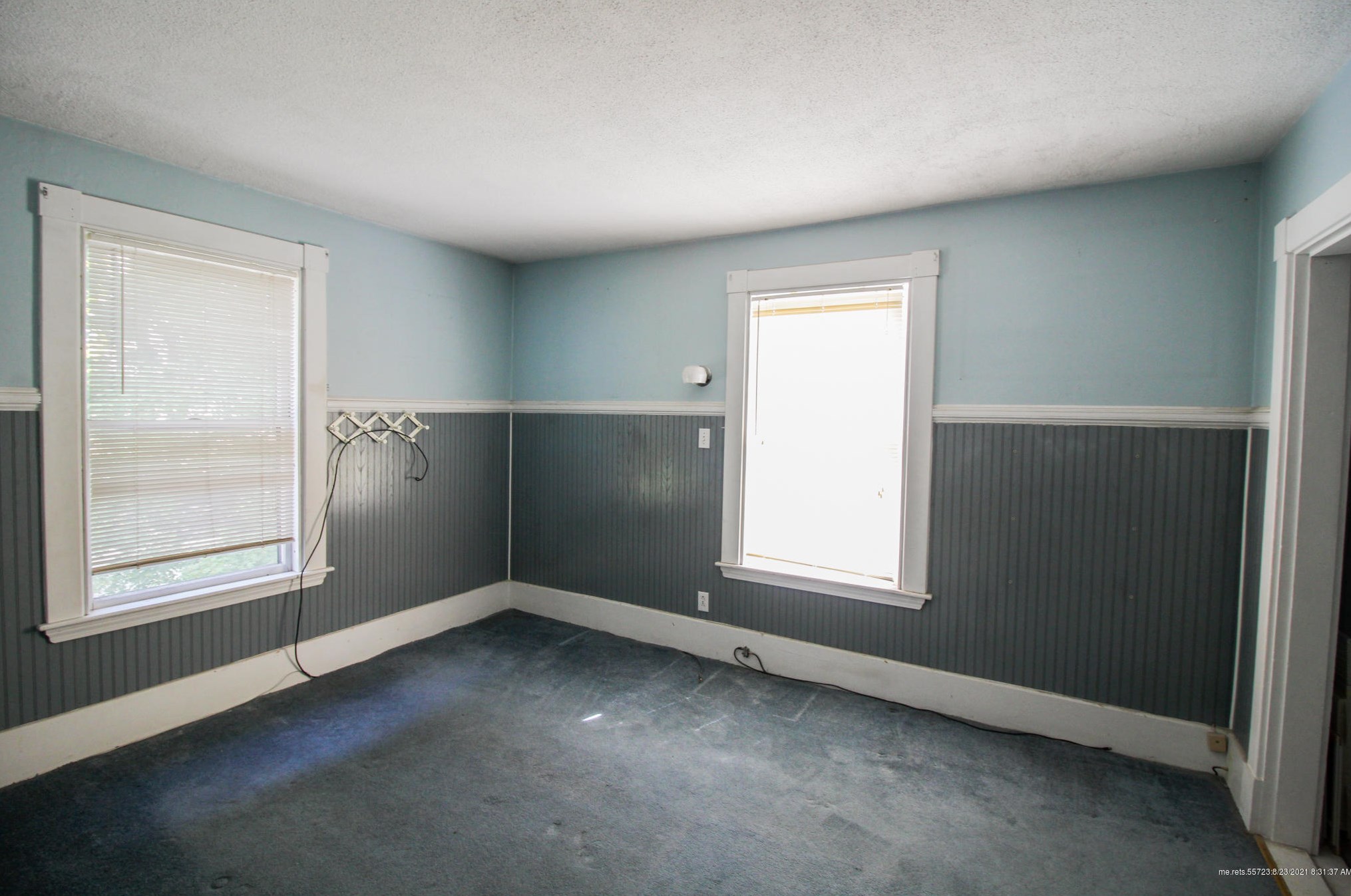 25 Thatcher St, Bangor ME  04401-6817 exterior