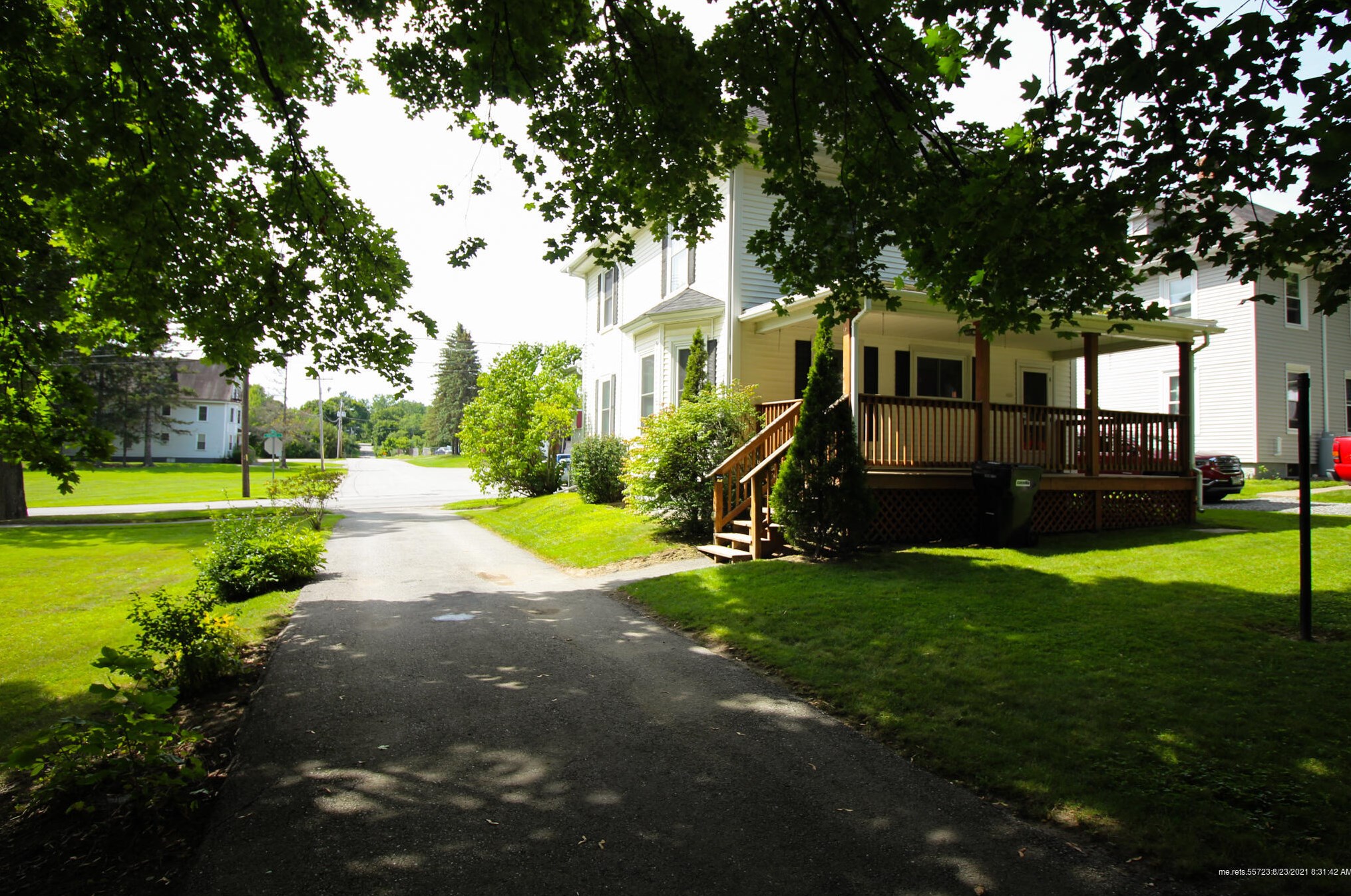 25 Thatcher St, Bangor ME  04401-6817 exterior