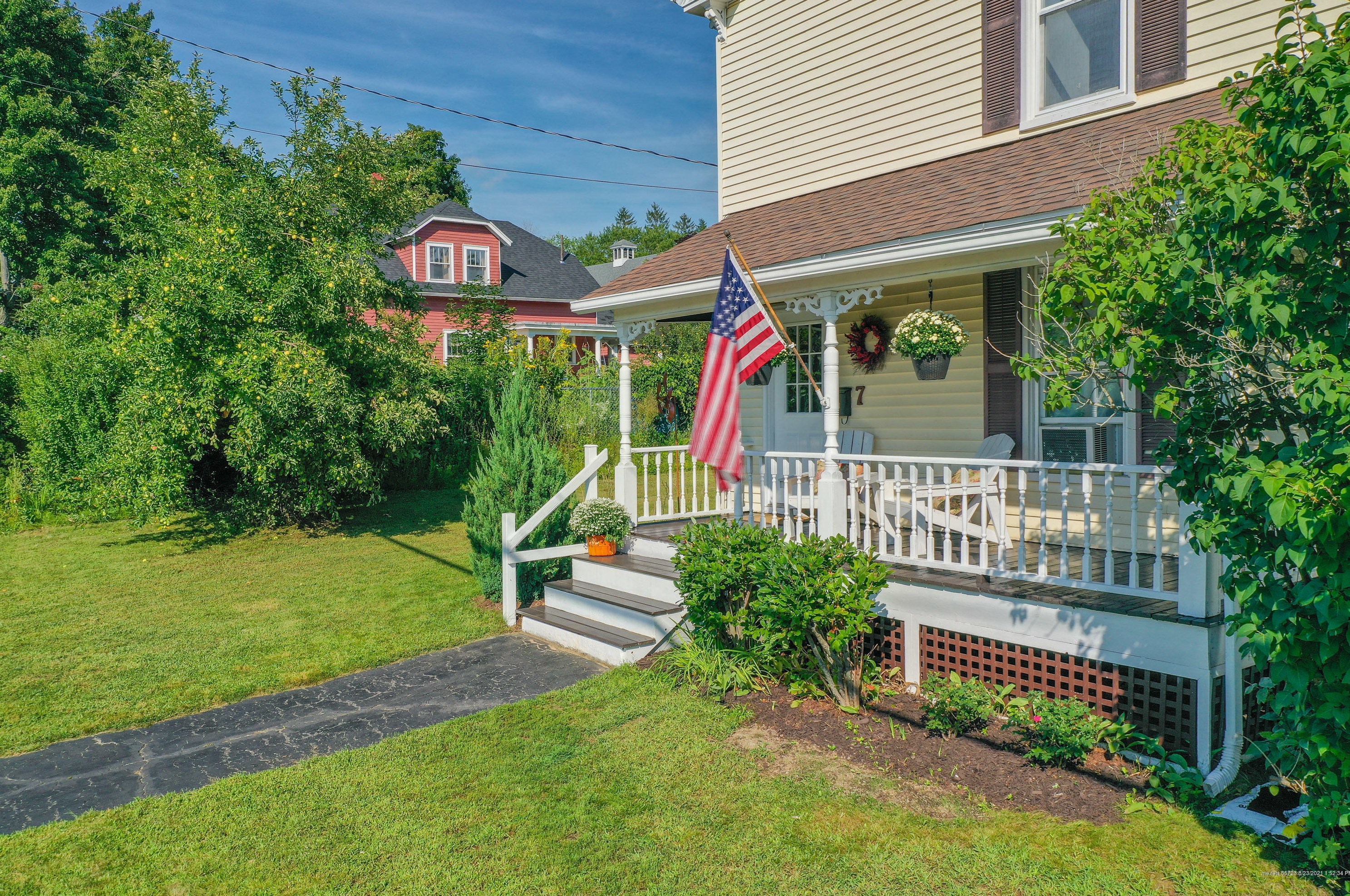 7 Addison St, Lisbon, ME 04252