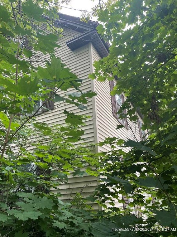 1 Rio St, Bangor, ME 04401-6227