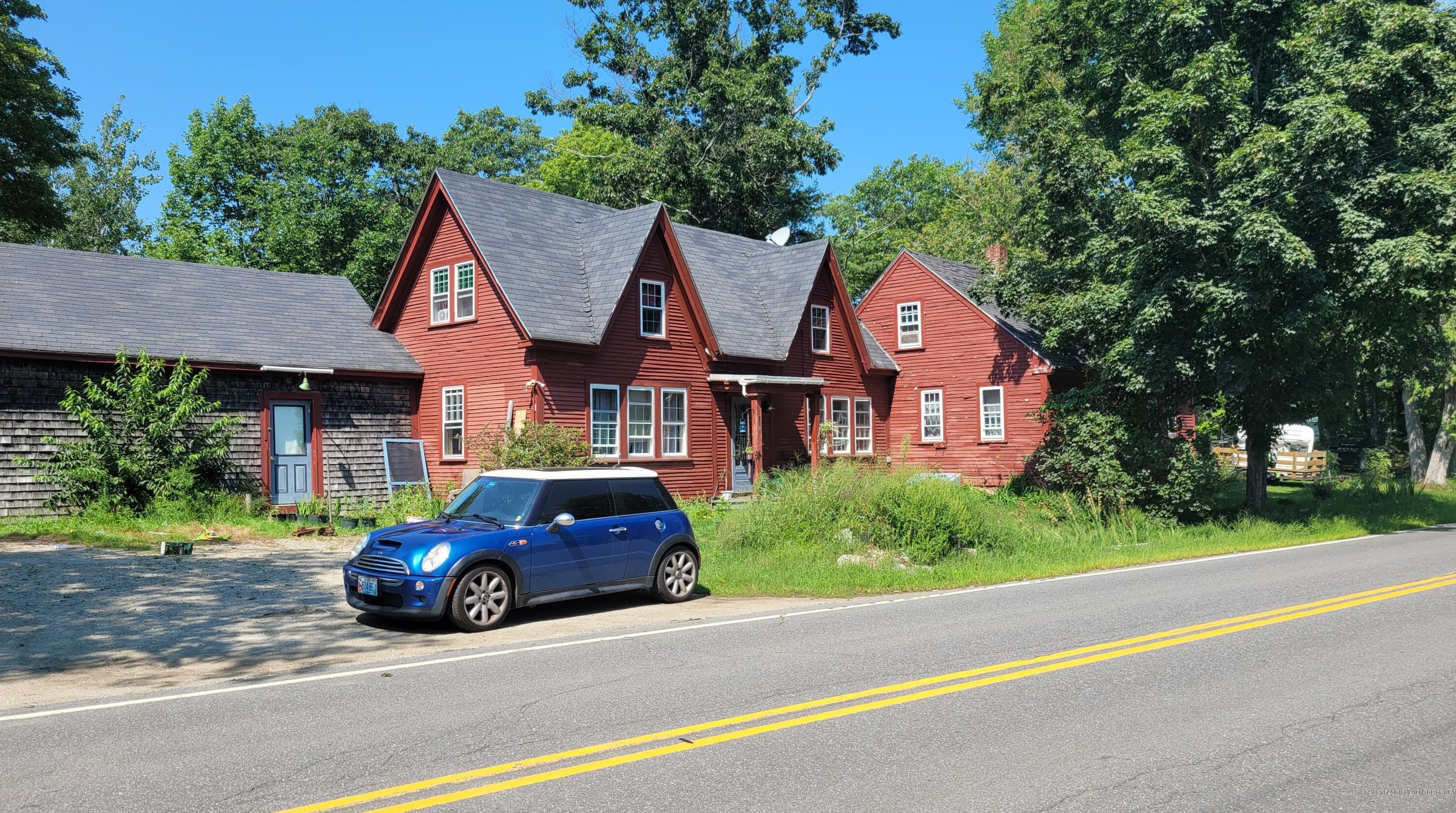 569 Middle Rd, Dresden ME 04342-3648 exterior