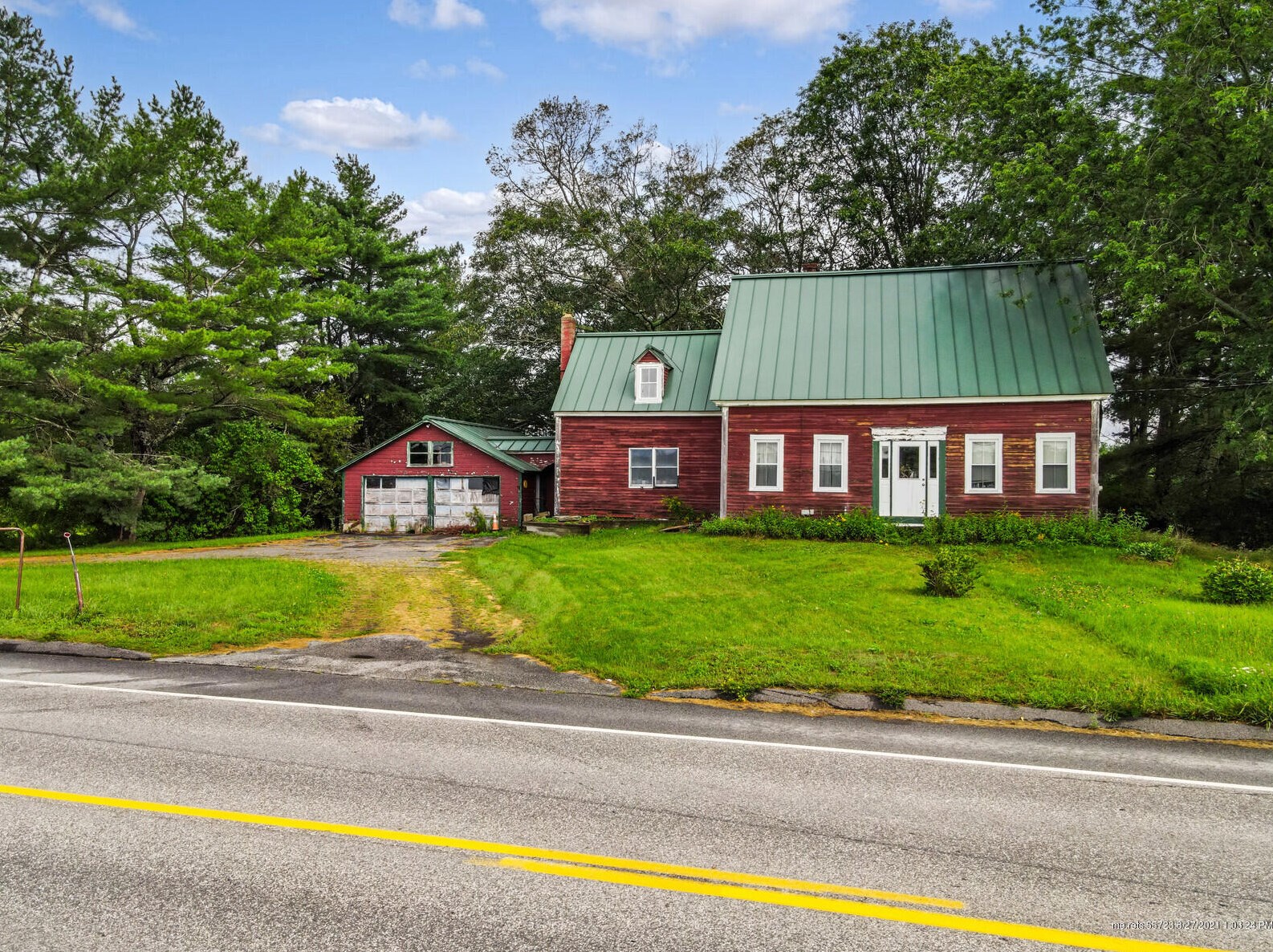 477 Lewiston Rd, Gardiner, ME 04345 exterior
