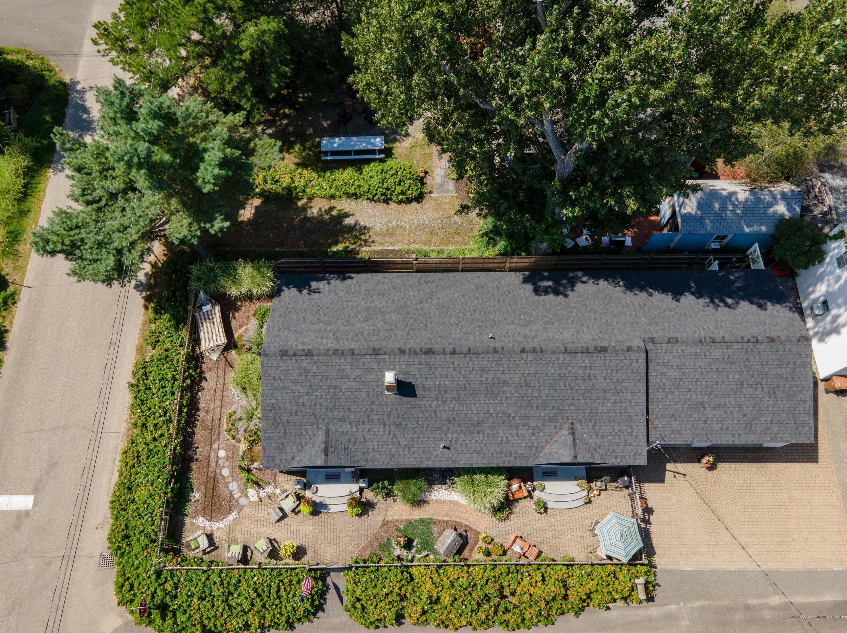 12 Cove Ave, Saco, ME 04072-3008