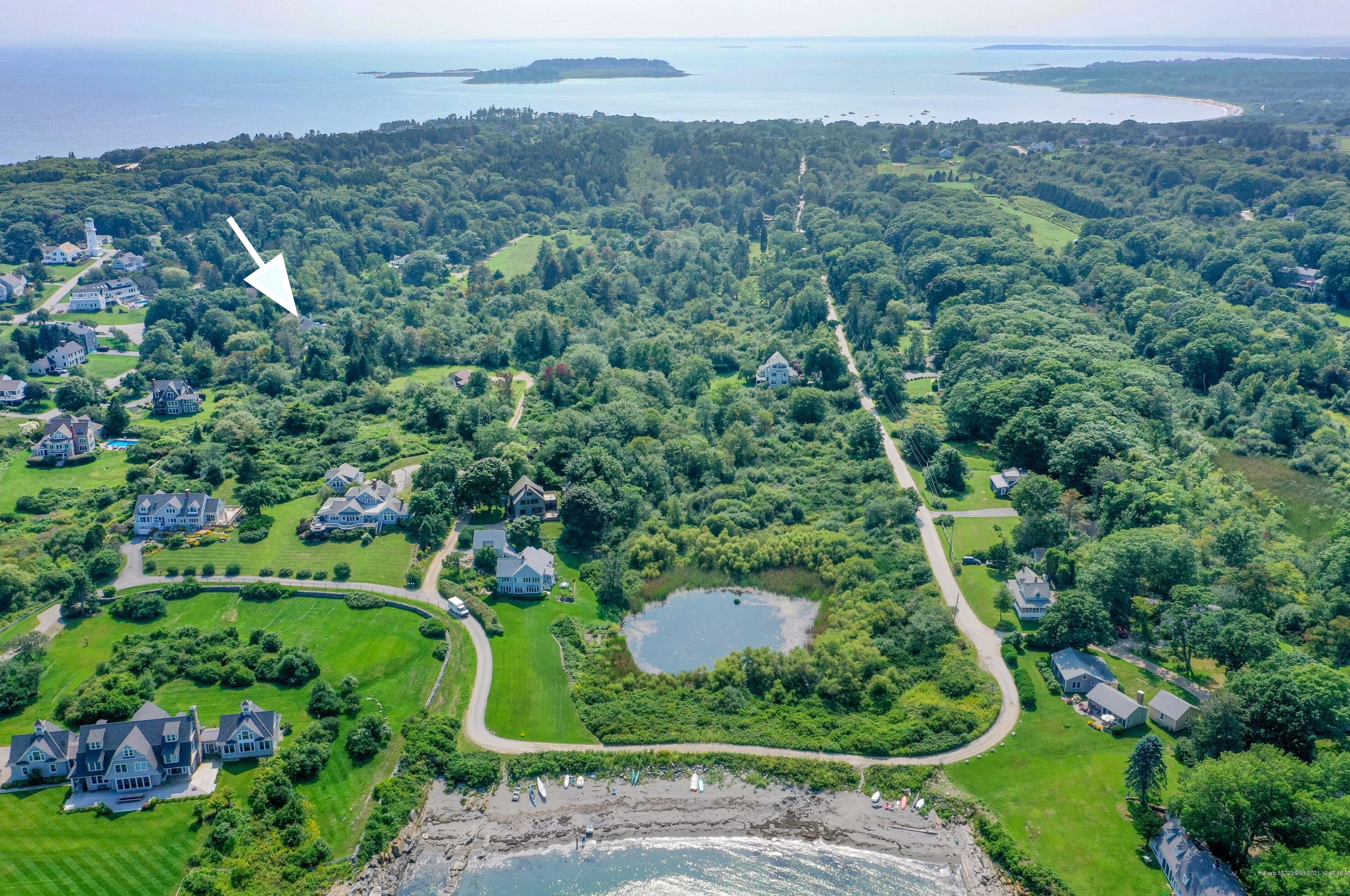 7 Lighthouse Point Rd, Portland ME 04107-9525 exterior