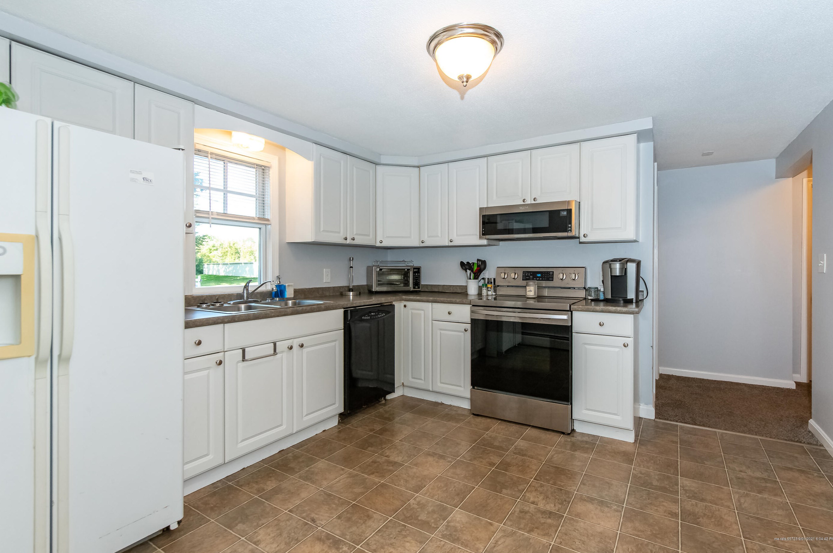 384 School St, Berwick, ME 03901