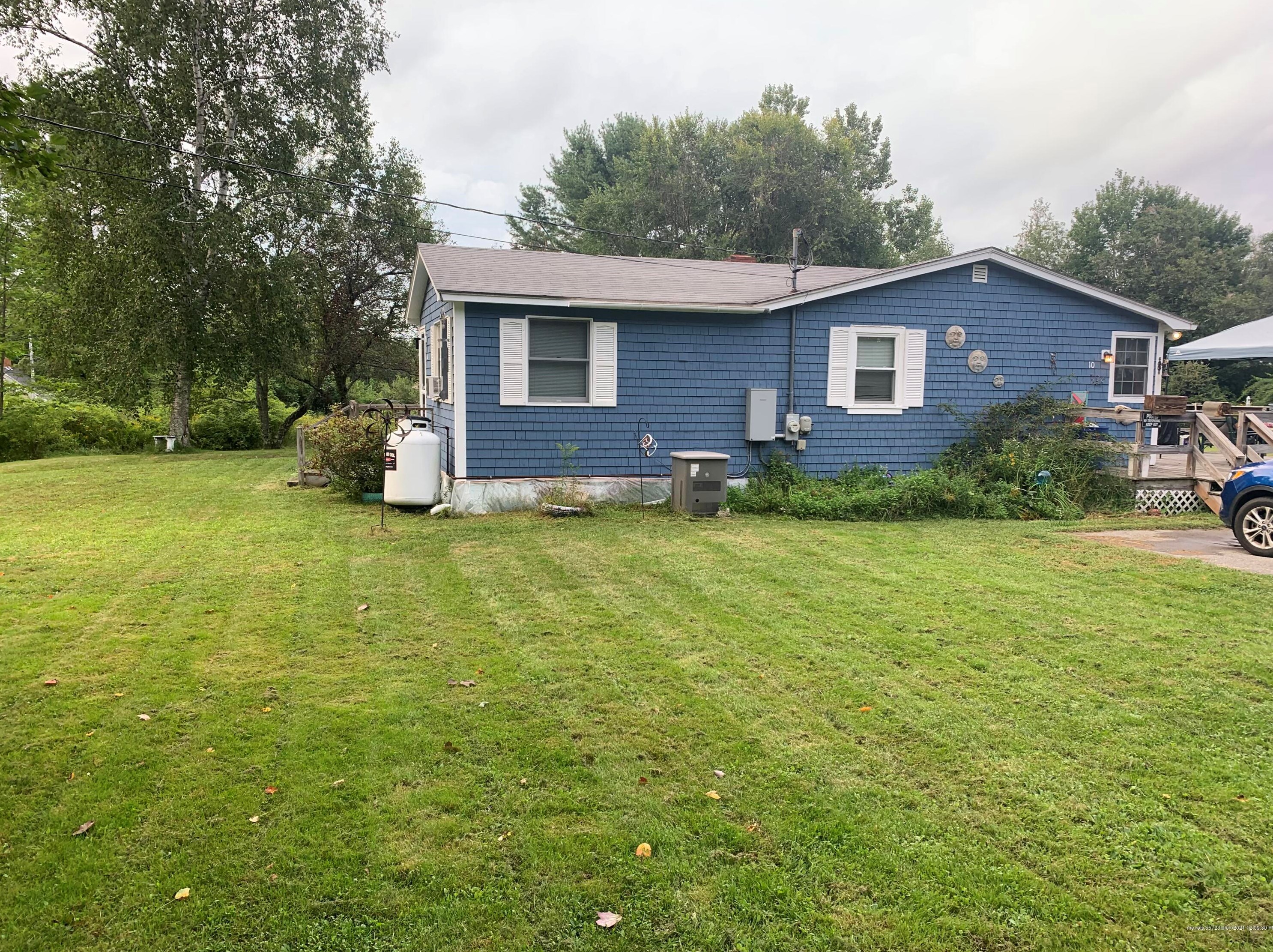 10 Sterlingtown Ln, Union, ME 04862