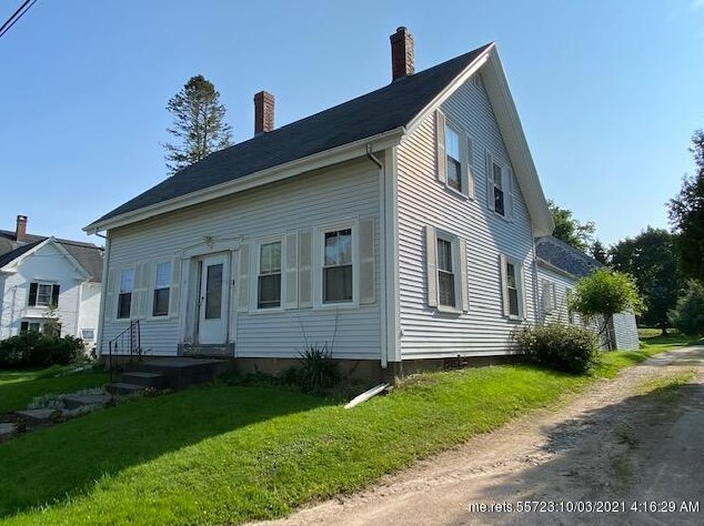 36 Center St, Machias, ME 04654