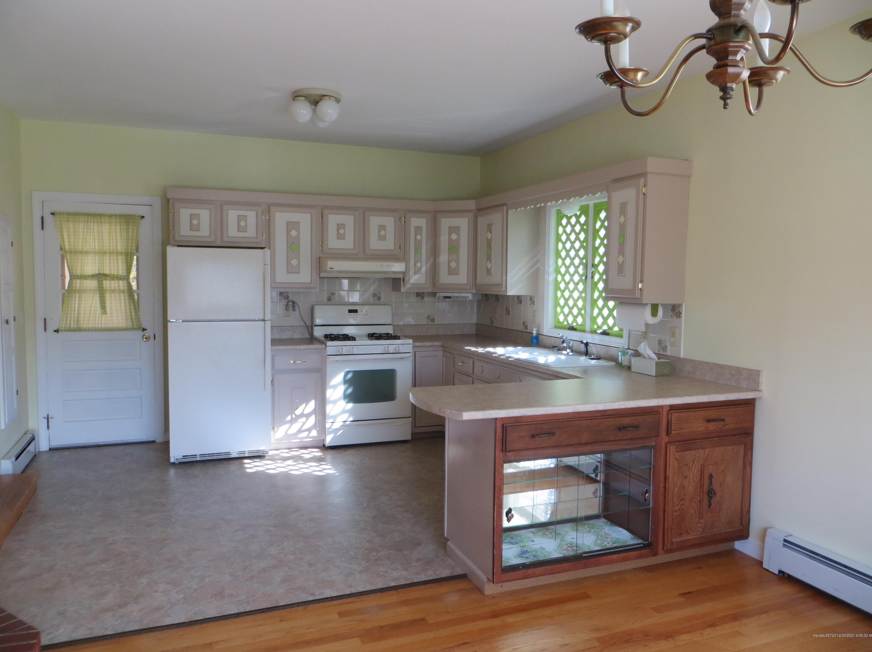 19 Dube St, Fort Kent, ME 04743