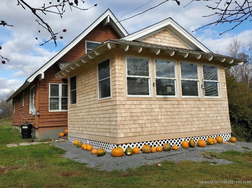 112 Drury Rd, Solon, ME 04979