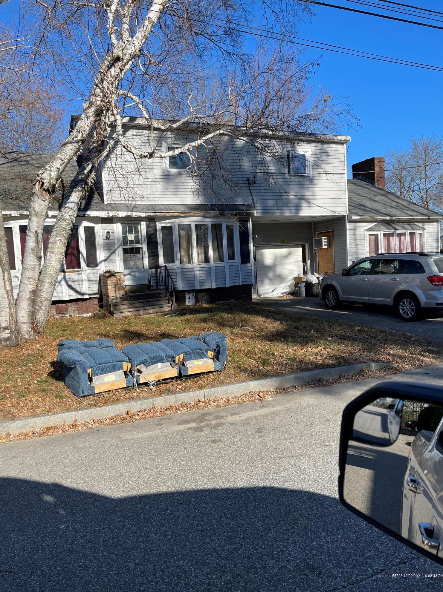27 Flanders St, Auburn, ME 04210 exterior
