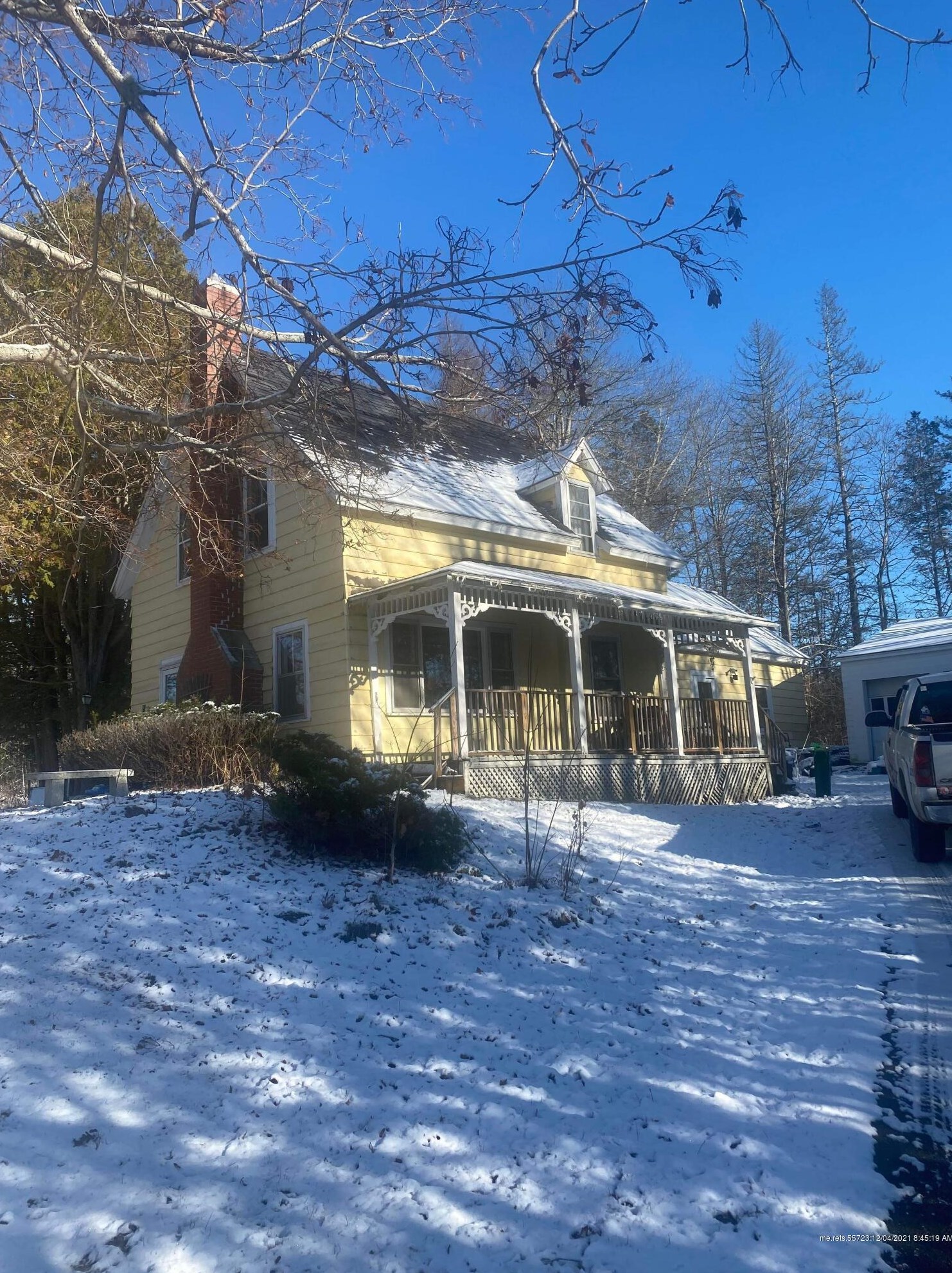 21 Lakes Ln, Waltham, ME 04605