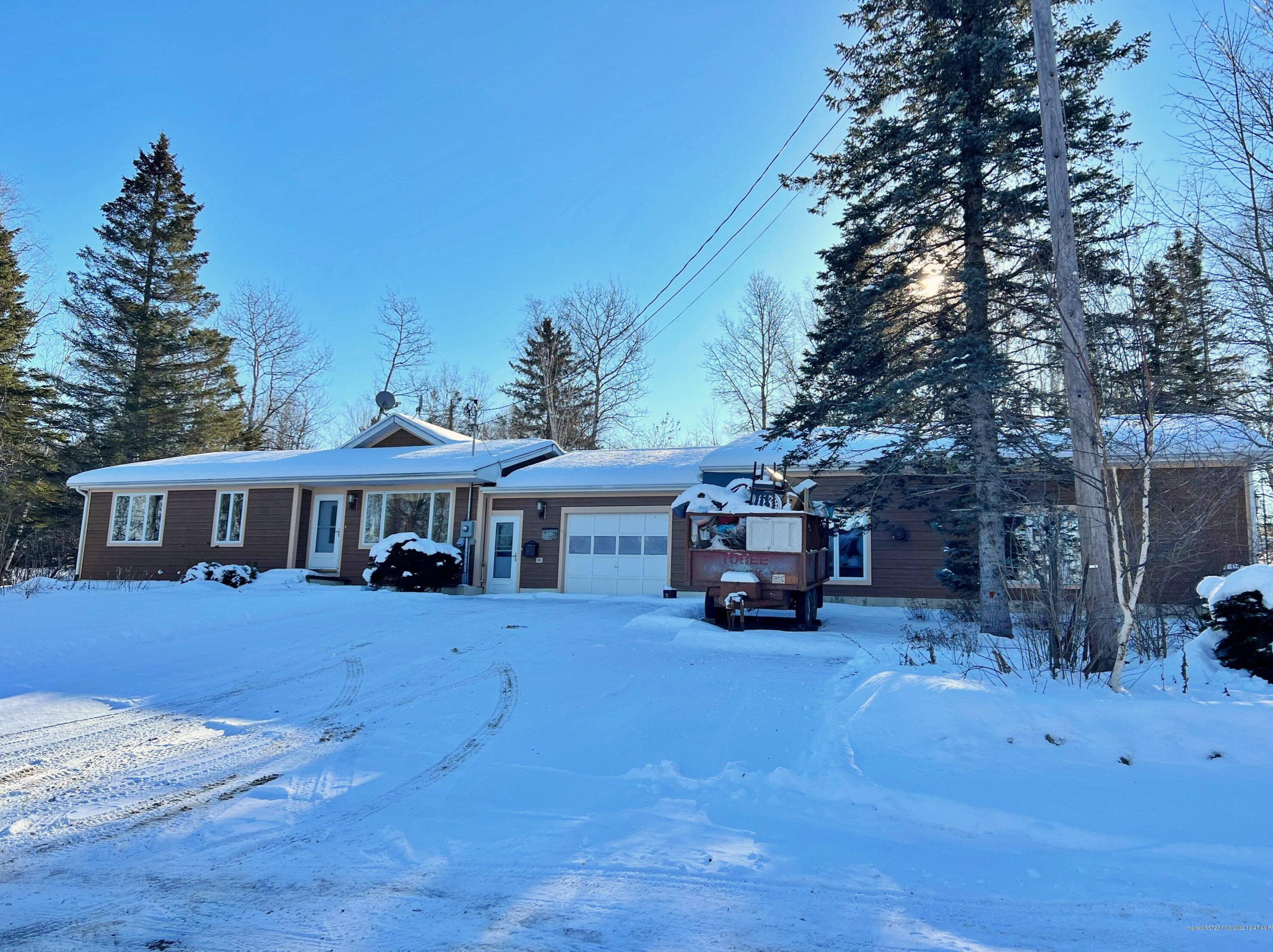 14 Municipal Dr, Fort Kent, ME 04743