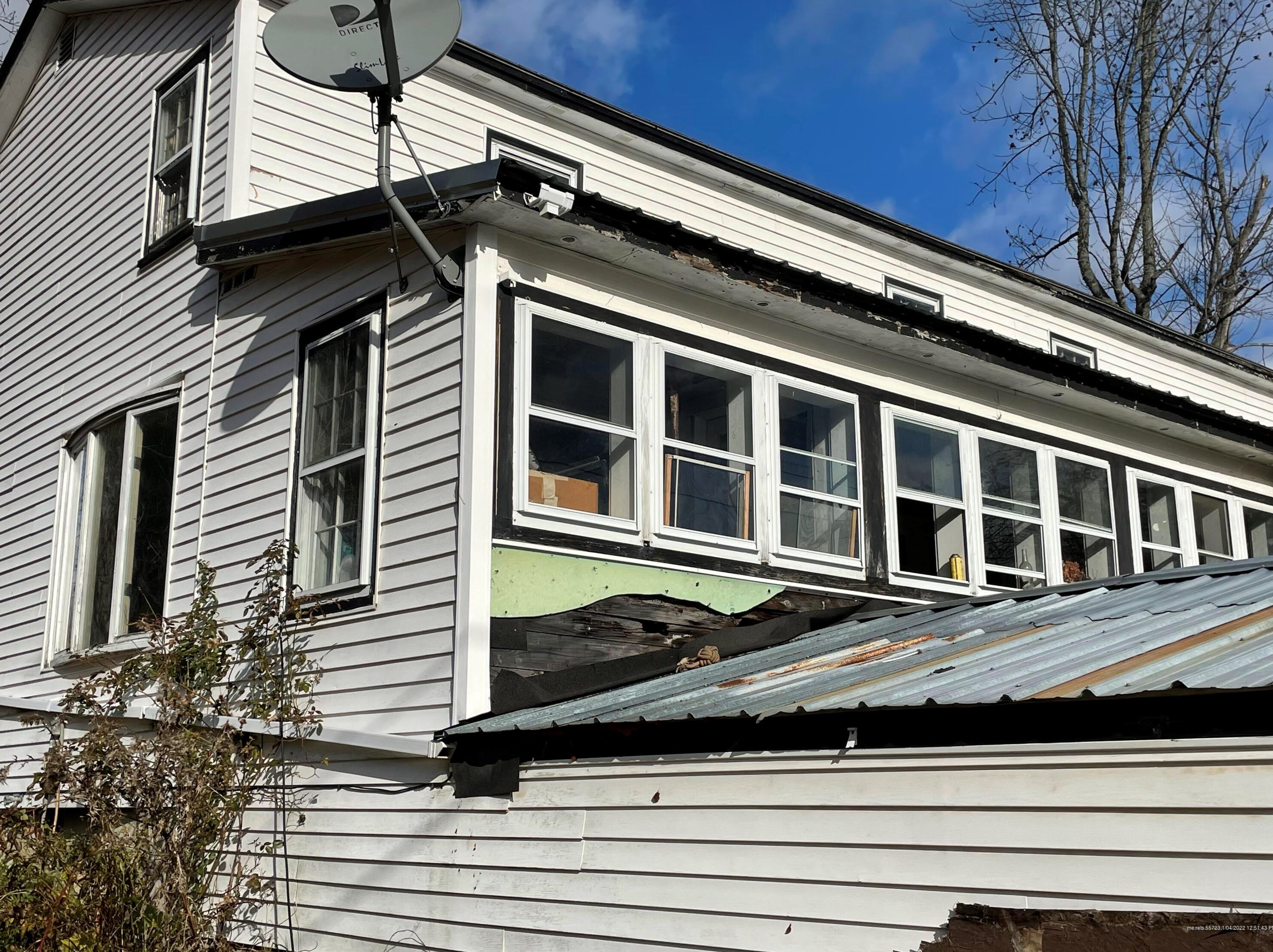 748 Mullen Rd, Newport, ME 04953 exterior