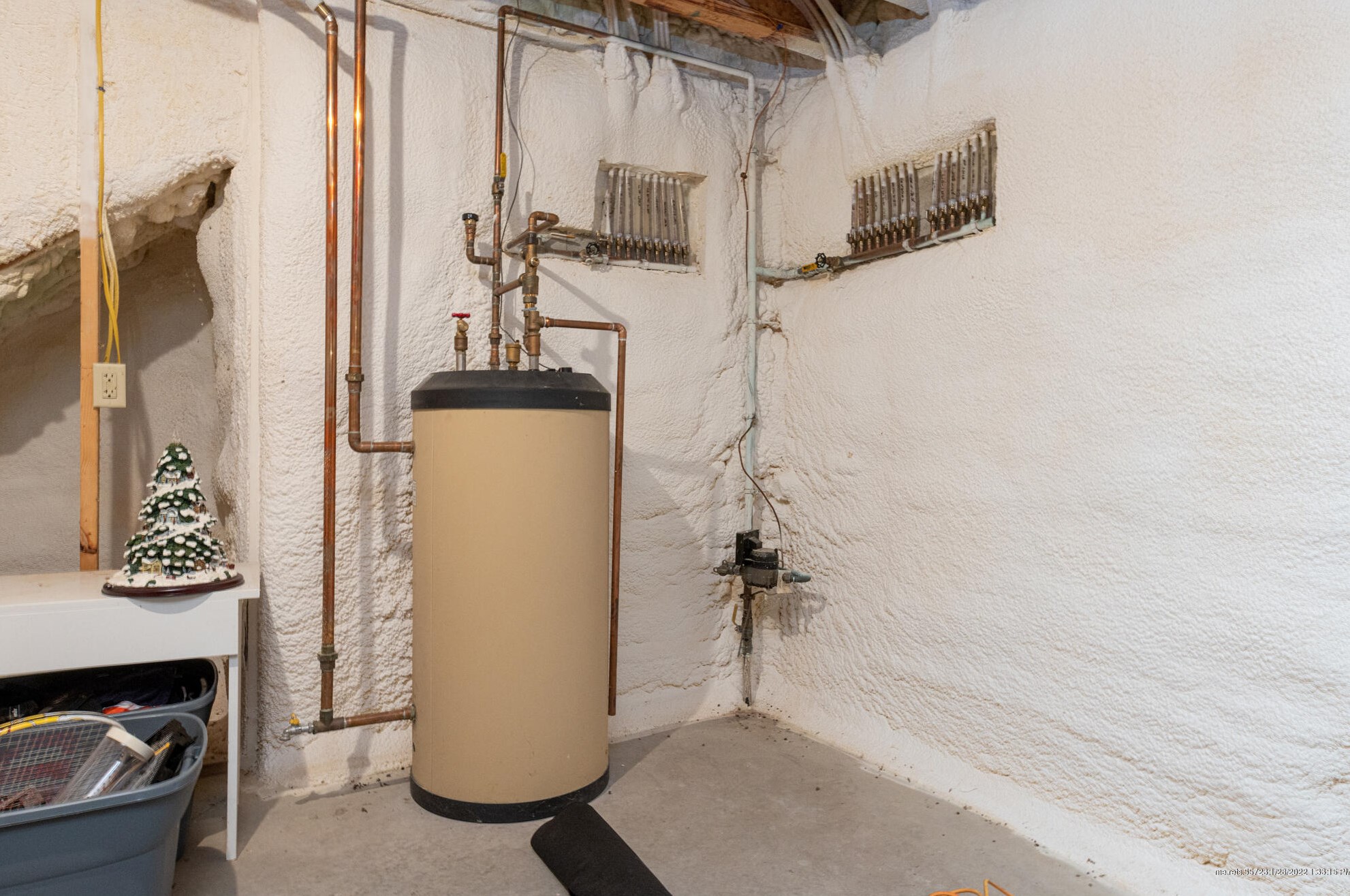 2 Bluff Rd, Portland ME 04106-5104 exterior