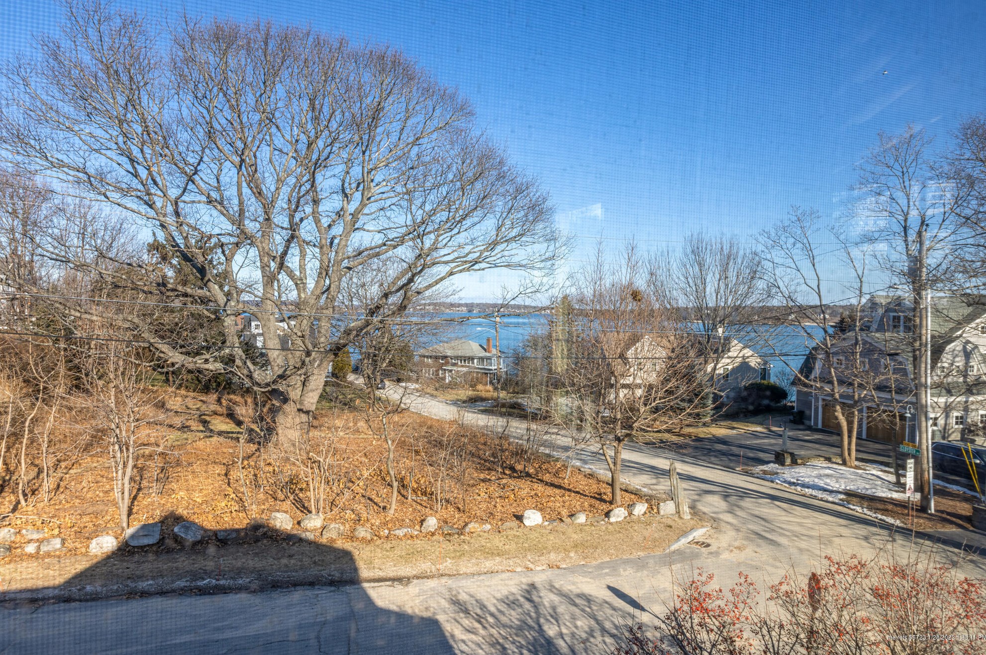 2 Bluff Rd, Portland ME 04106-5104 exterior