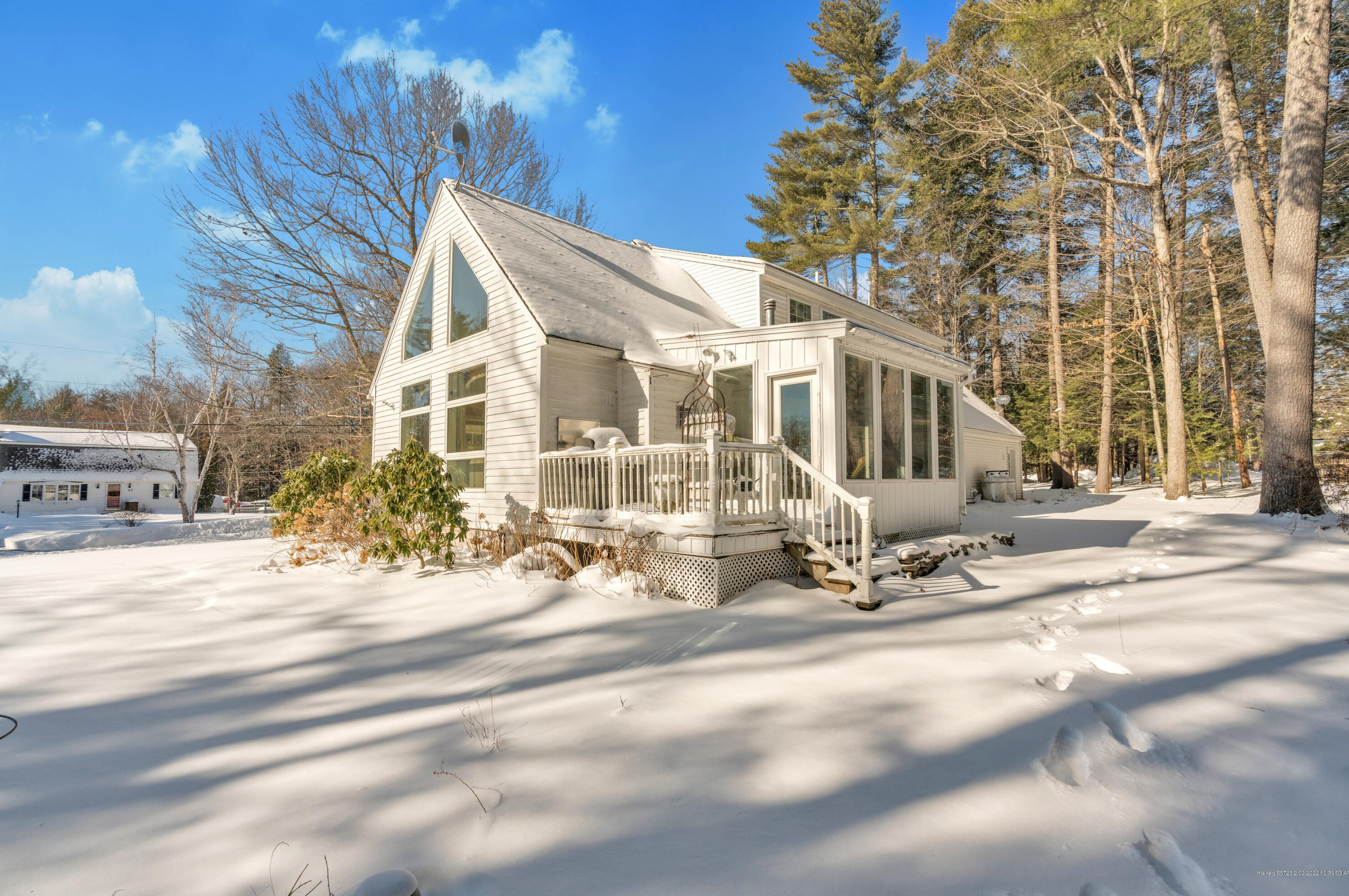 47 Old Post Ln, Sanford, ME 04073-1709