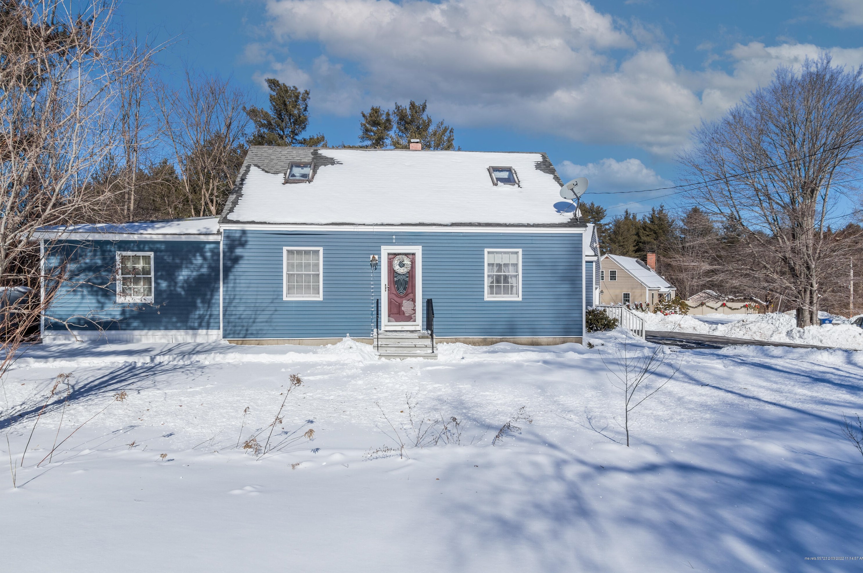 1 Hemphill Dr, Westbrook, ME 04092-3177