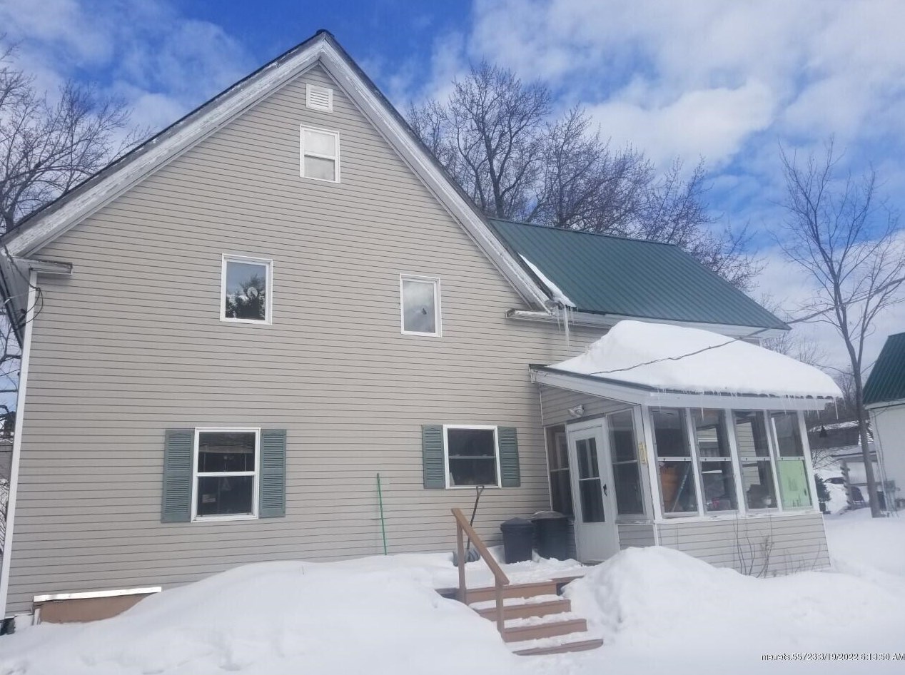 83 Exchange St, Ashland, ME 04732