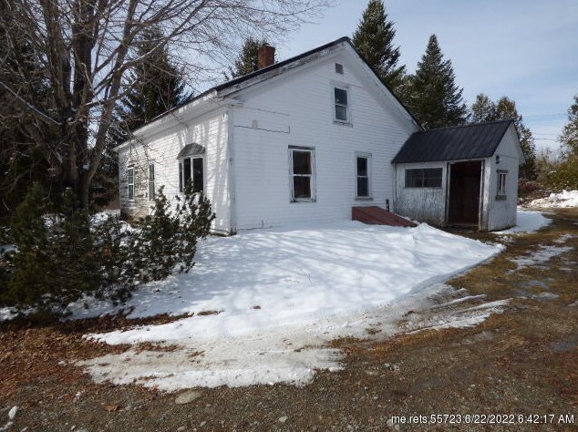 342 Chapman Rd, Newburgh ME  04444-5158 exterior