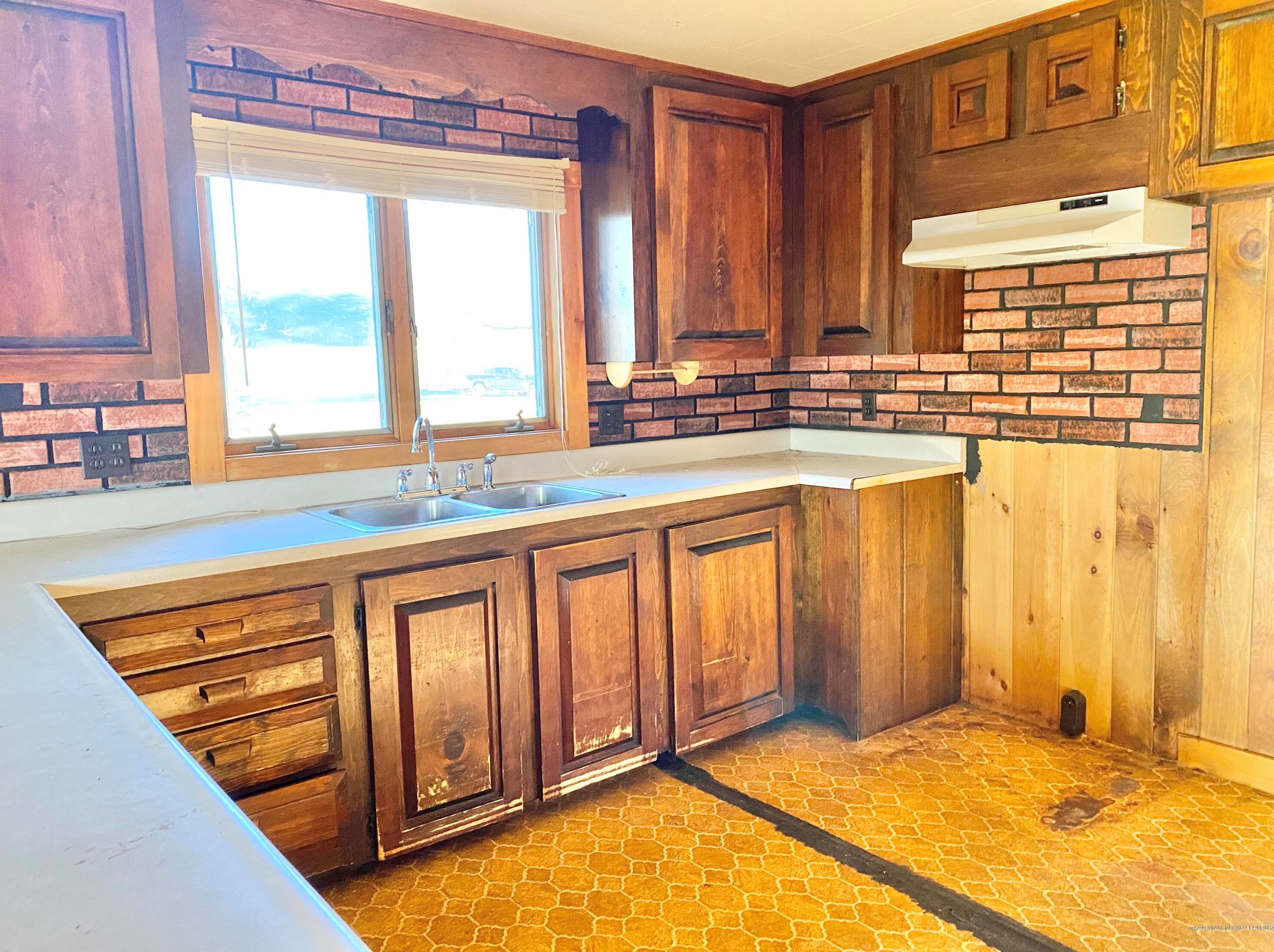 50 Chicopee Rd, Buxton, ME 04093 exterior