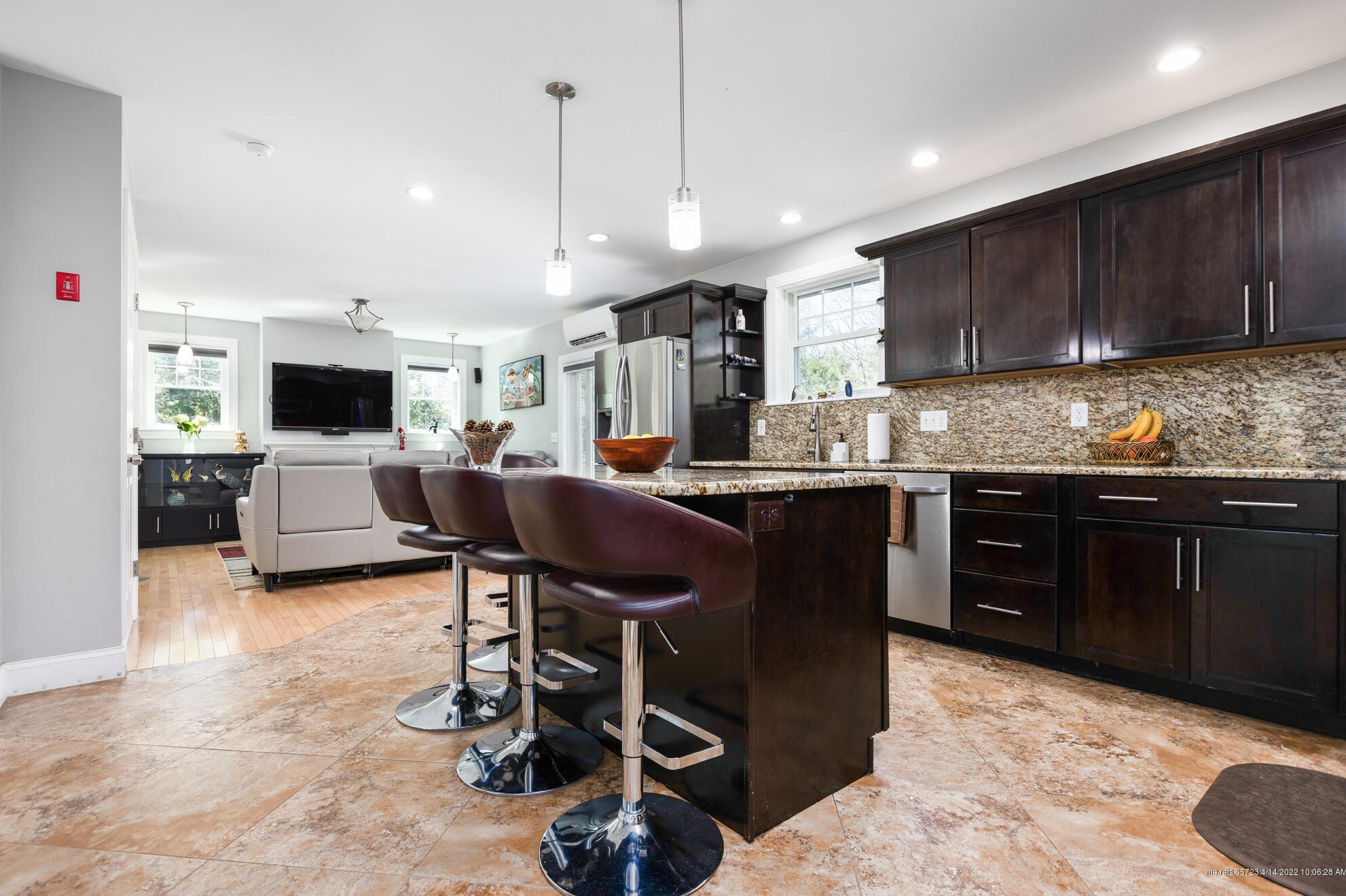 15 Tamarack Ln, Scarborough, ME 04074-9845