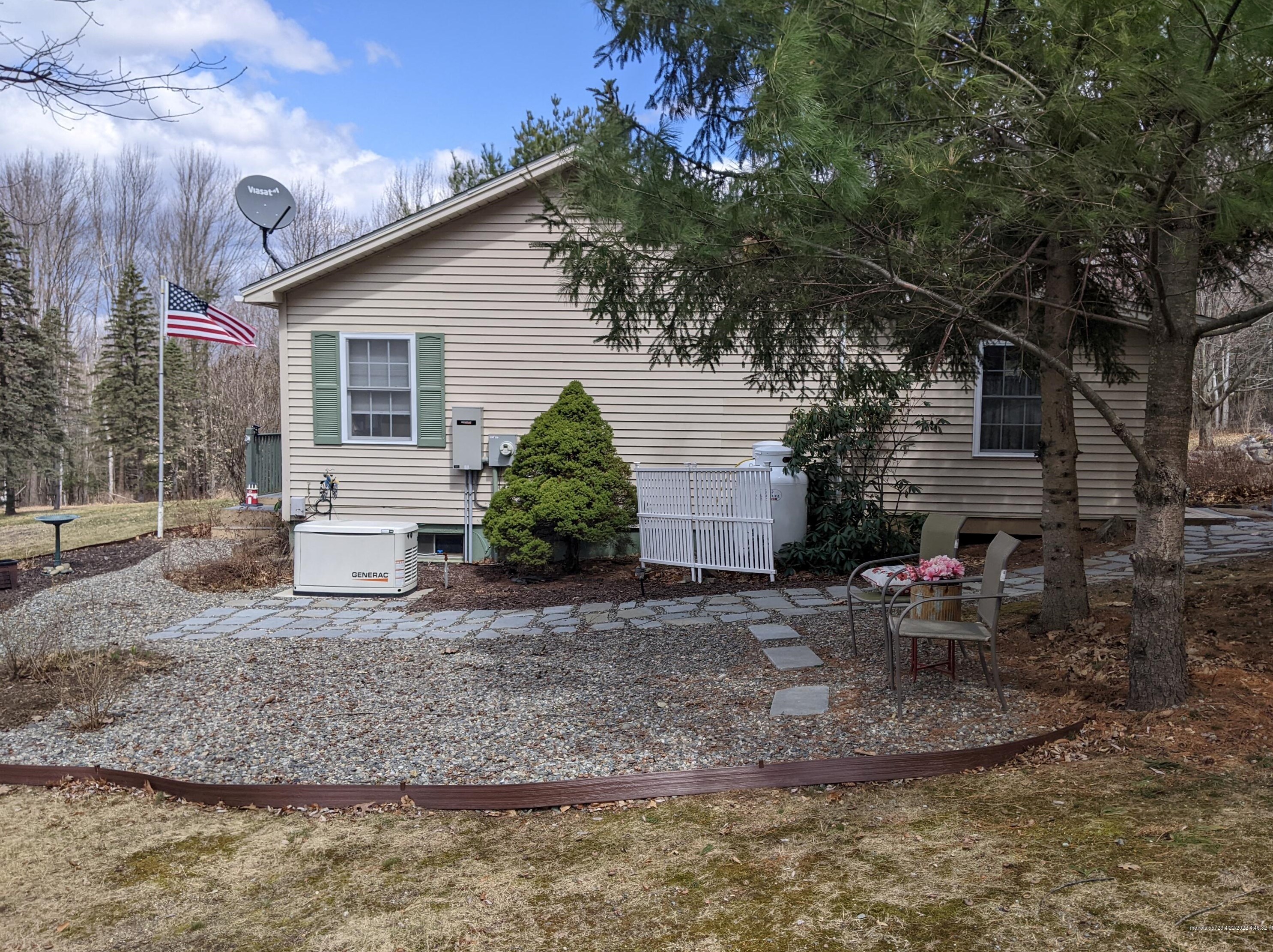 142 Christian Dr, Farmington, ME 04938 exterior