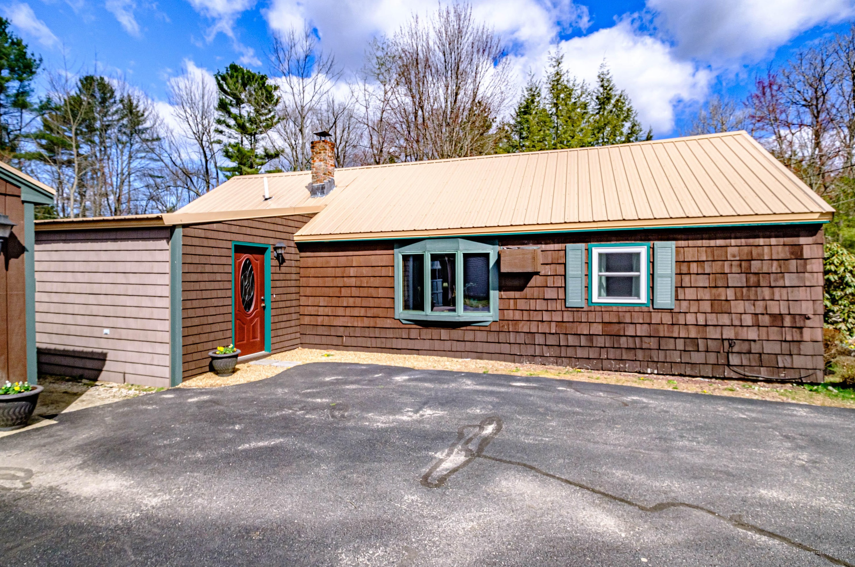 7 Vista Dr, Windham ME  04062-4445 exterior