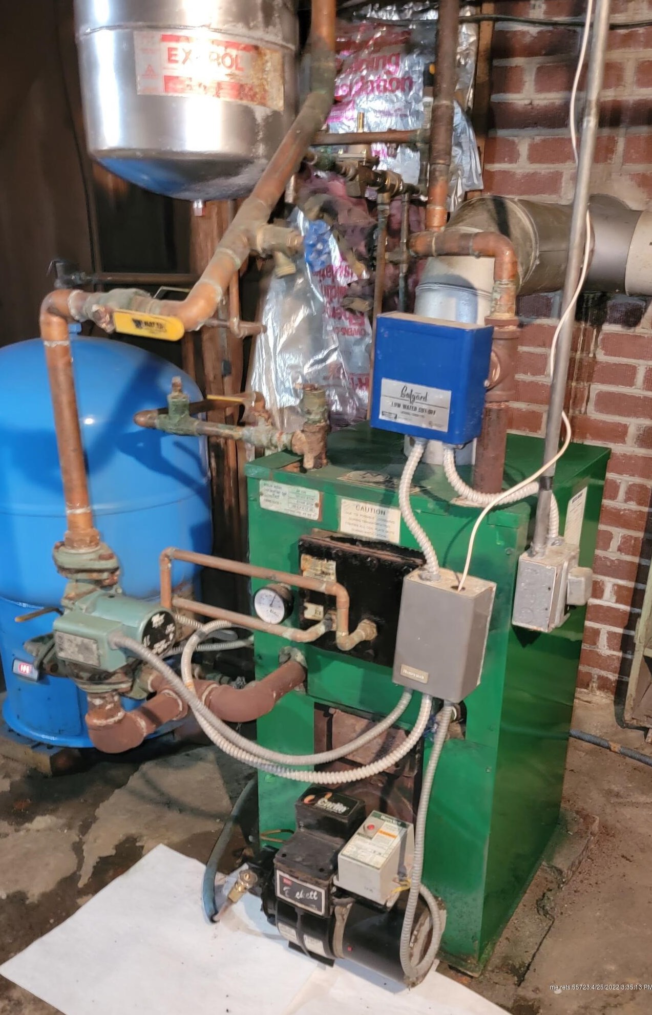 102 Maple Rd, Sebec ME  04426-6014 exterior