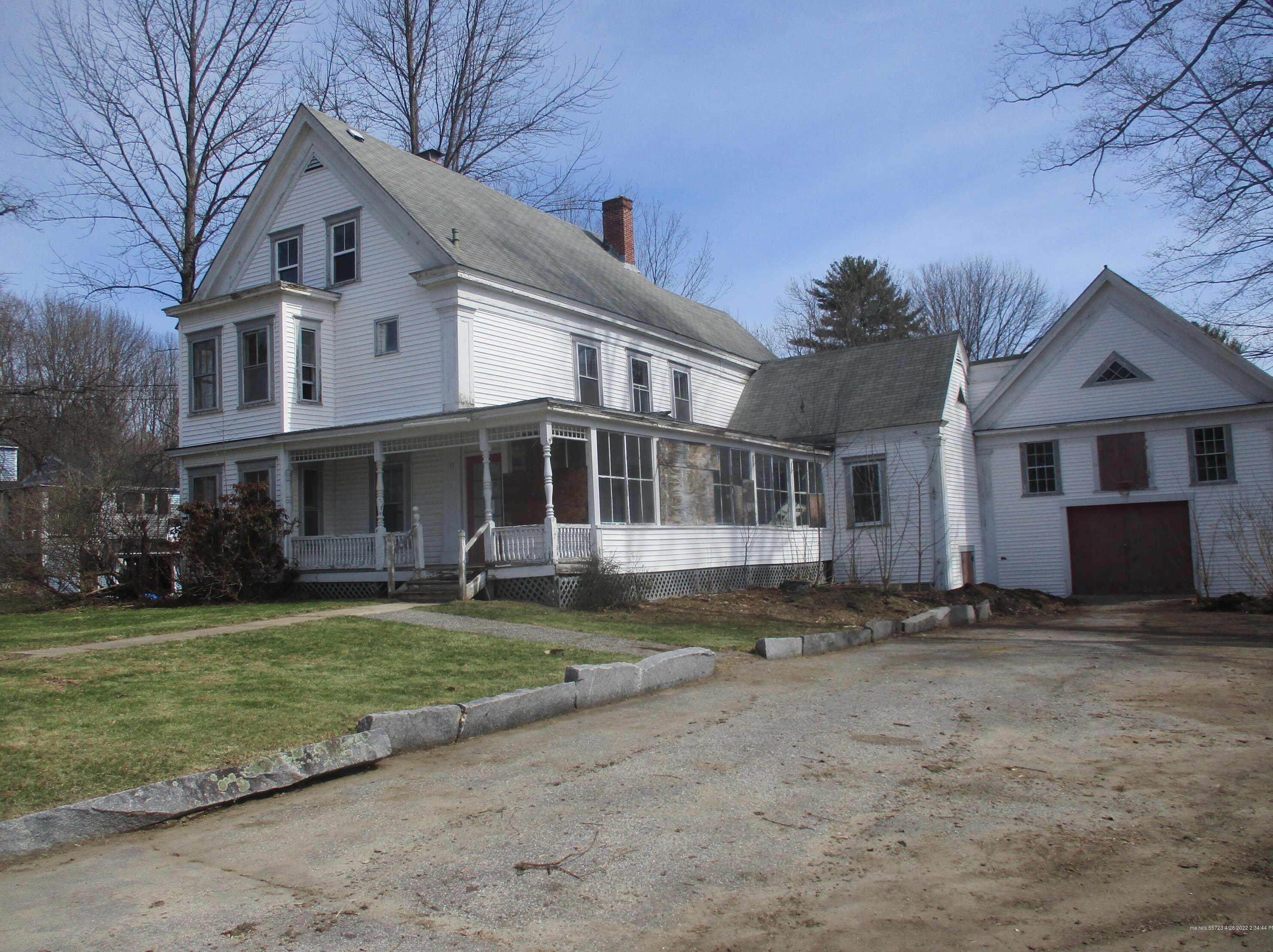 45 High St, Sumner, ME 04220