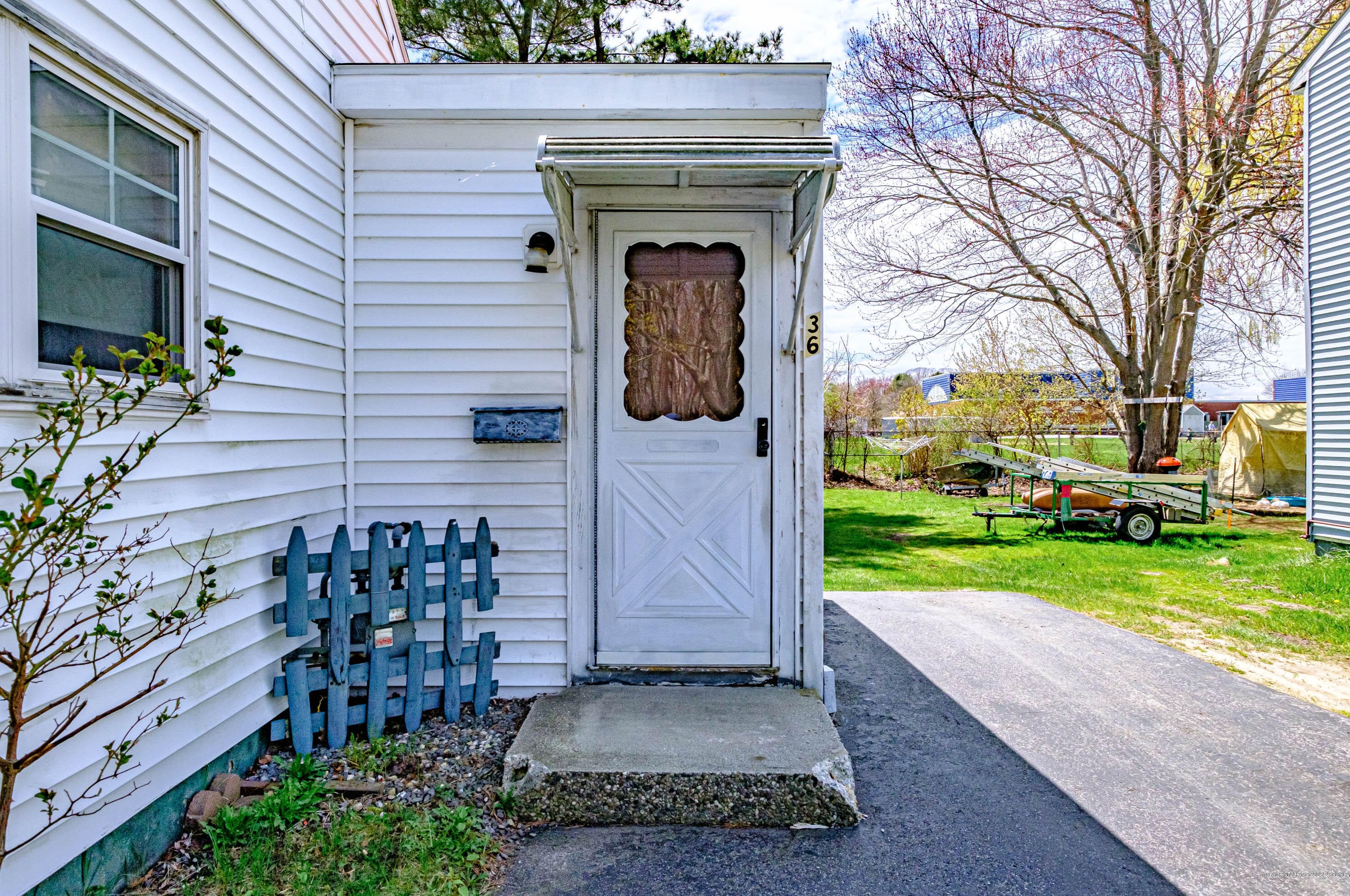 36 Smith, Portland ME 04106-2238 exterior